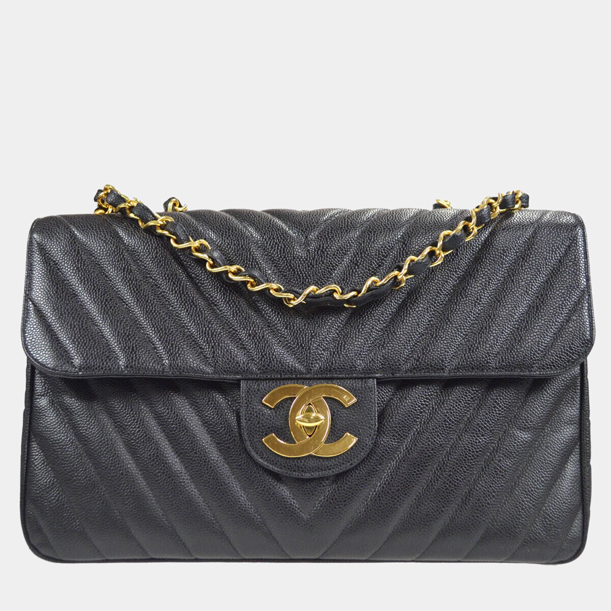 Pre Owned Chanel Black Calfskin Chevron Maxi Classic Flap Chain Shoulder Bag