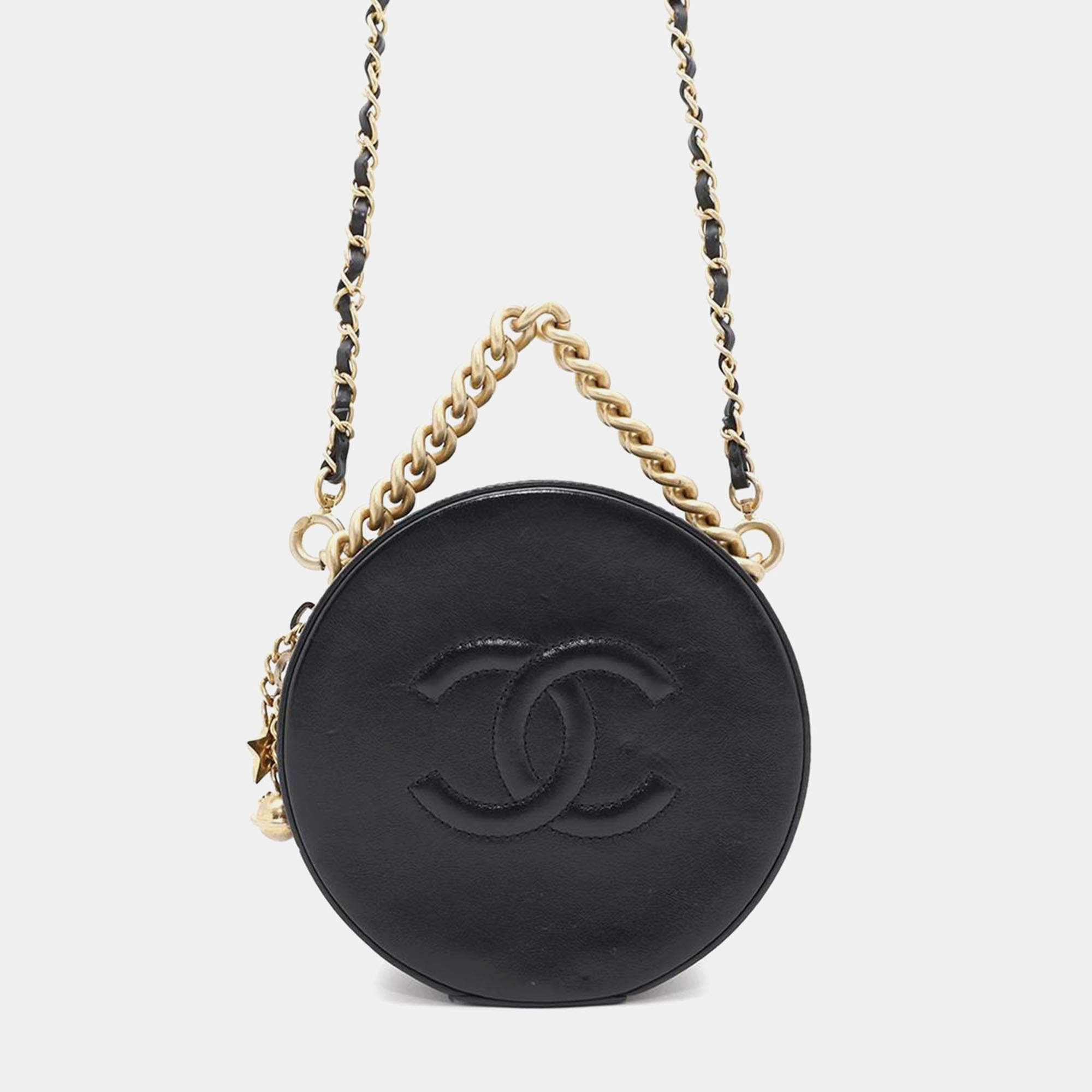 Pre Owned Chanel Black Leather CC Logo Shoulder Bag