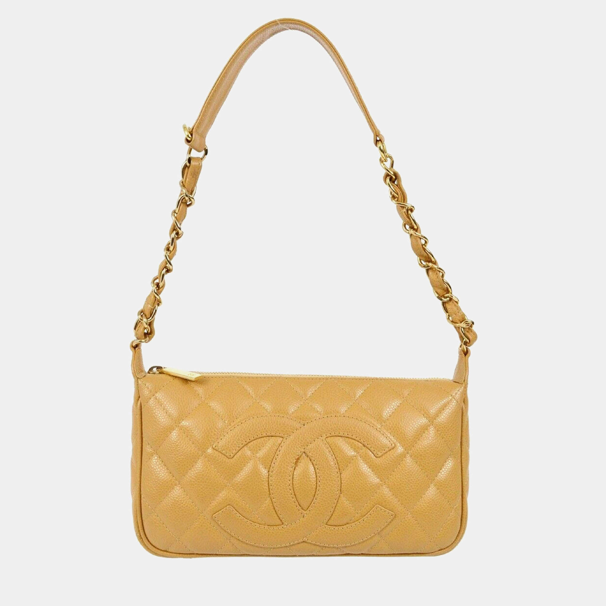 مملوكة مسبقًا Chanel Beige Calfskin Chain Shoulder Bag 