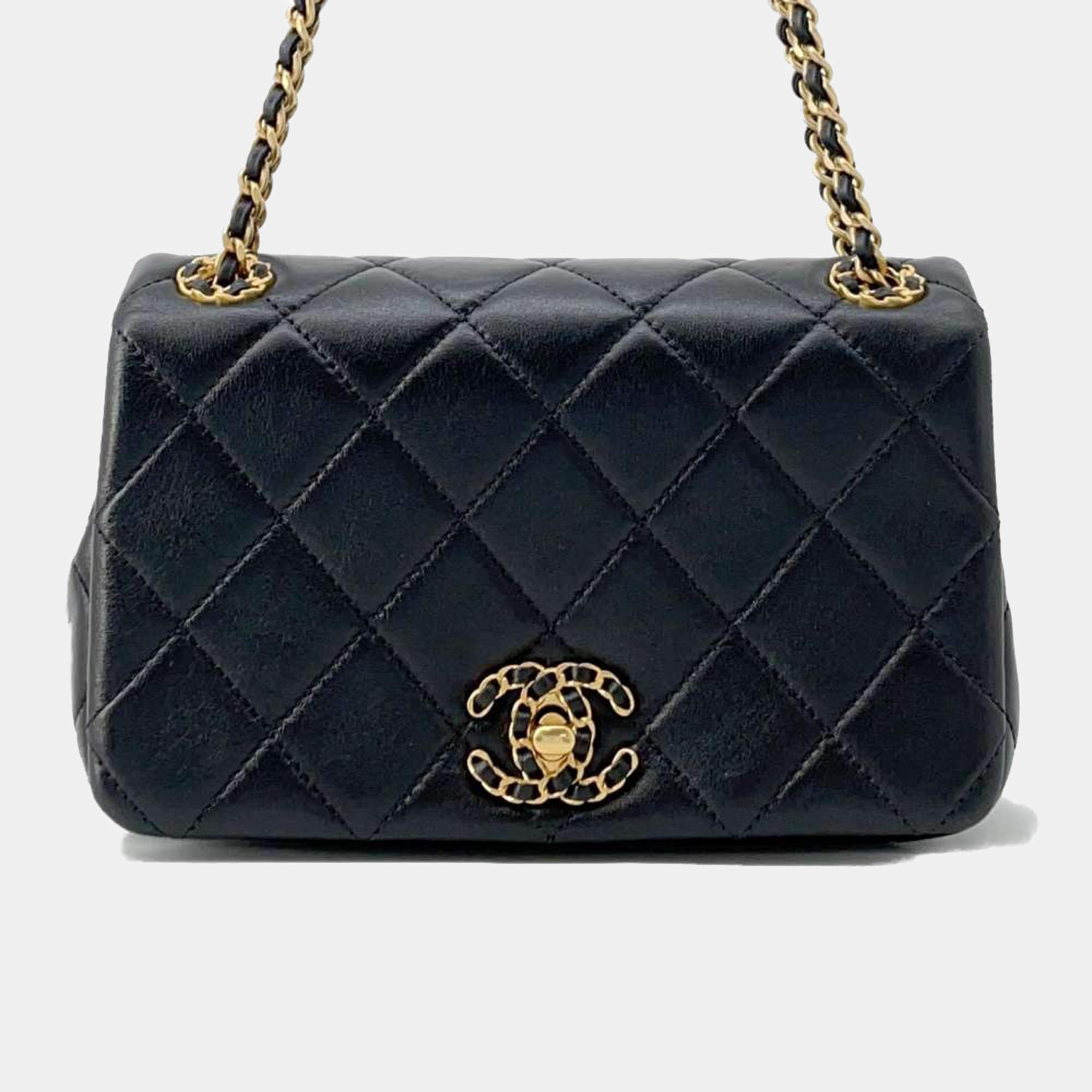 Chanel Black Lambskin 19 Flap Chain Shoulder Bag 20