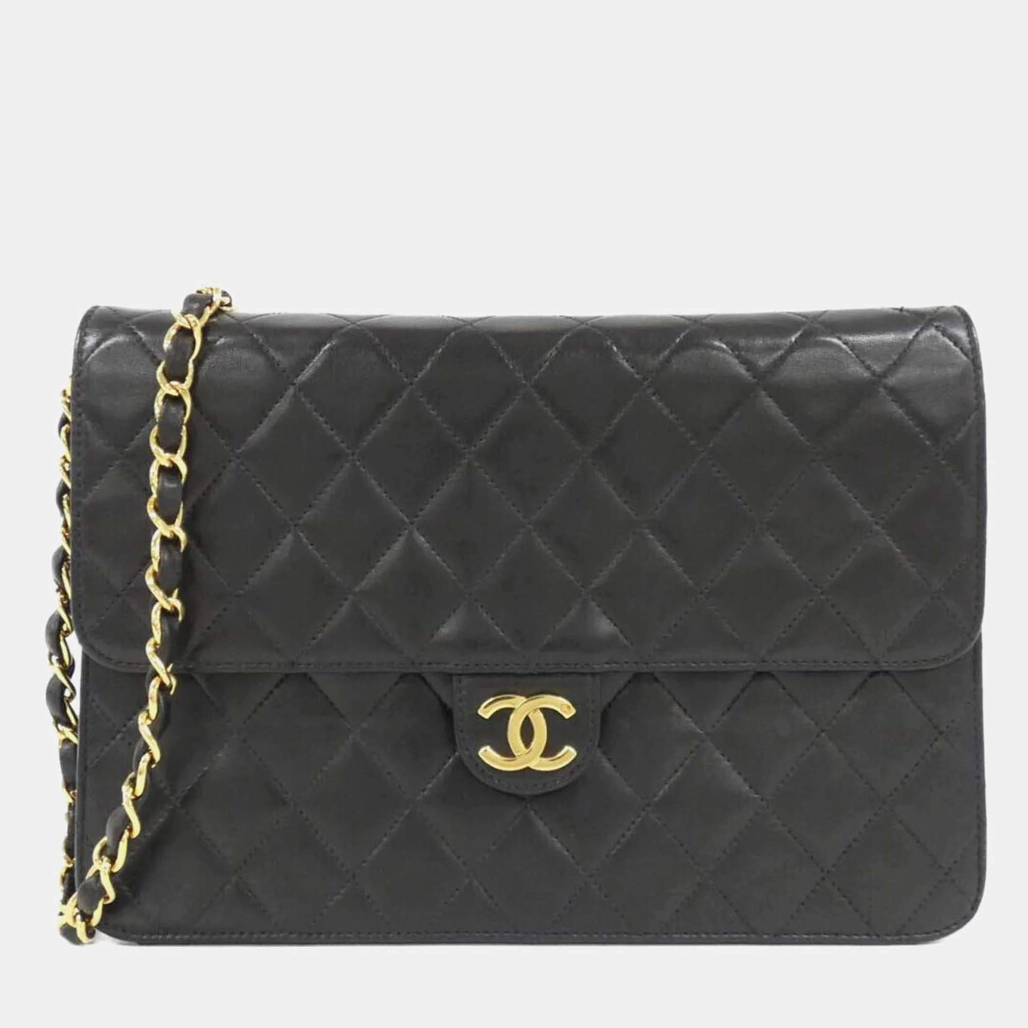 Pre Owned Chanel CC Flap Black Leather Shoulder Bag