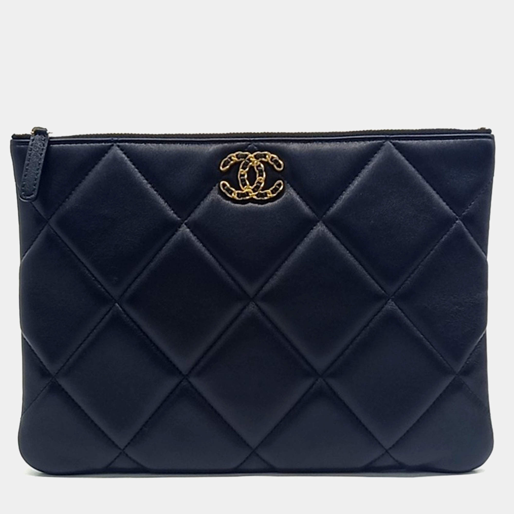 Pre Owned Chanel Black Leather 19 Clutch New Medium bag