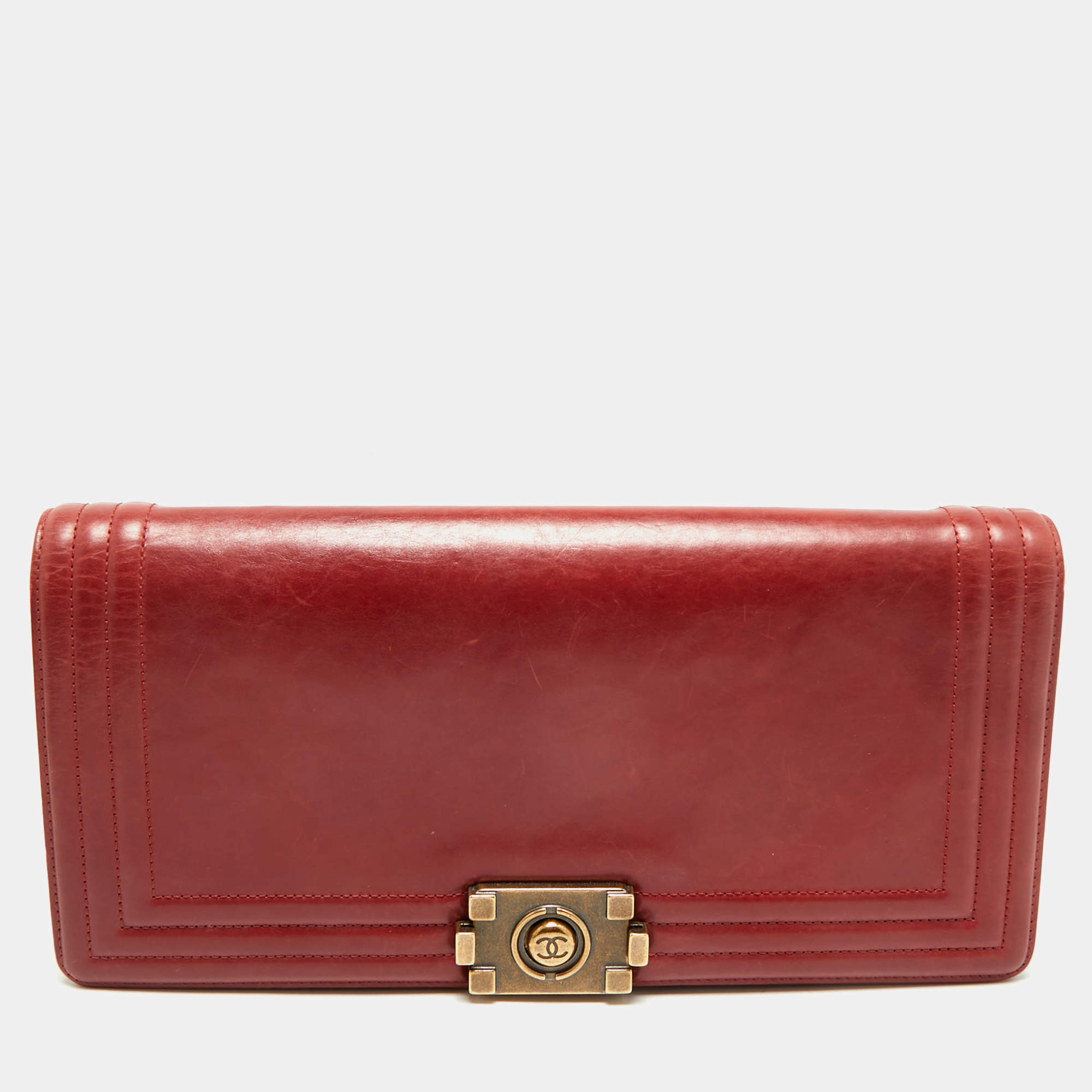 Pre Owned Chanel Red Leather Boy Clutch