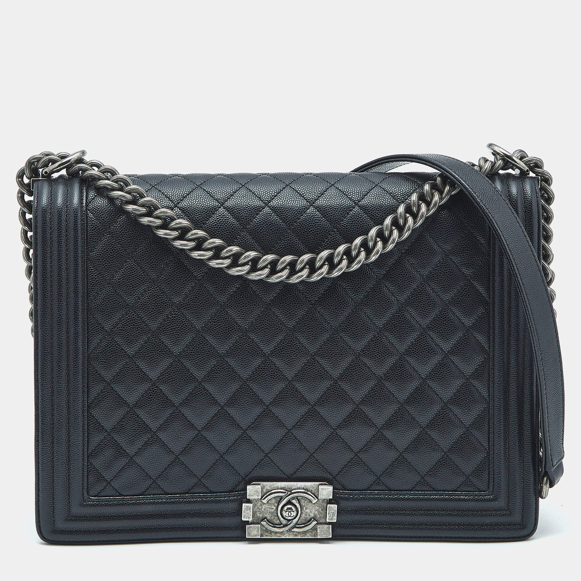 Pre Owned Chanel Black Quilted Caviar Leather Large Boy Flap Bag