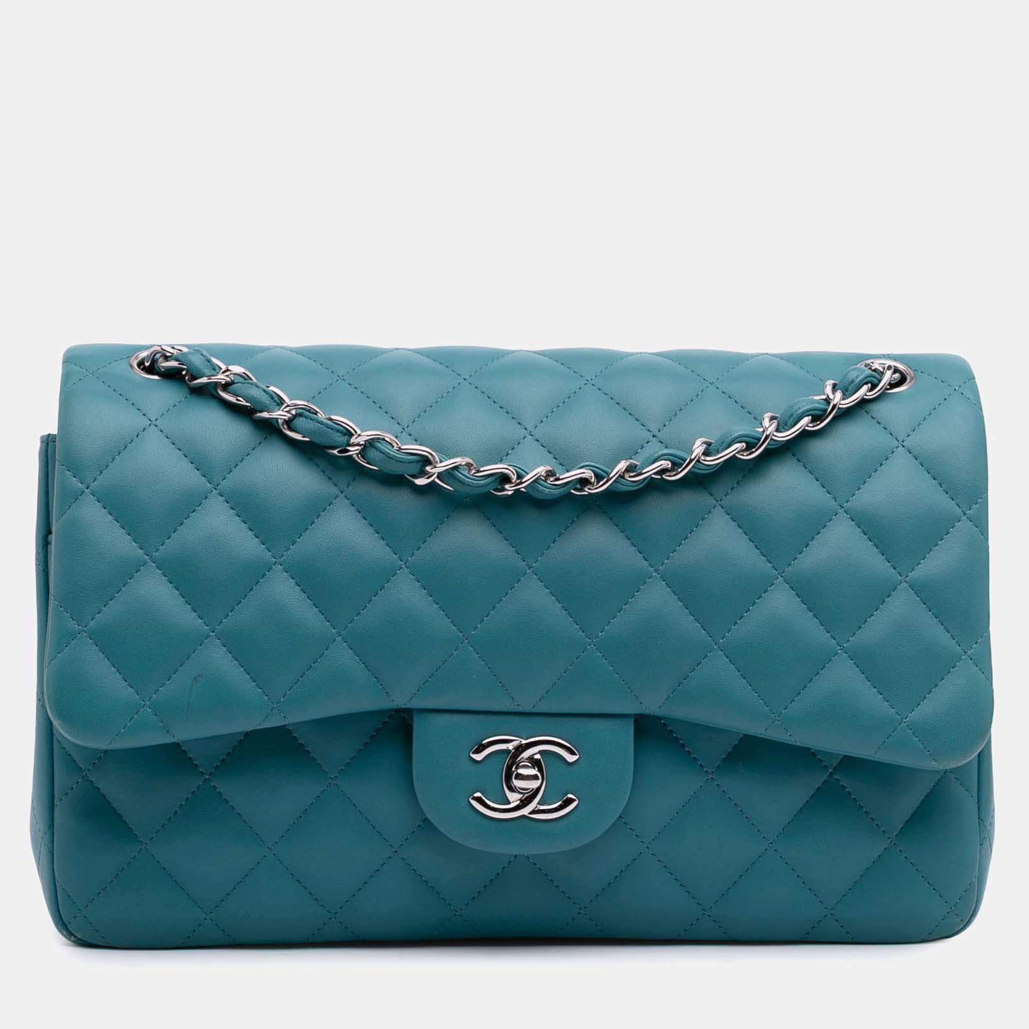 Pre Owned Chanel Blue Jumbo Classic Lambskin Double Flap