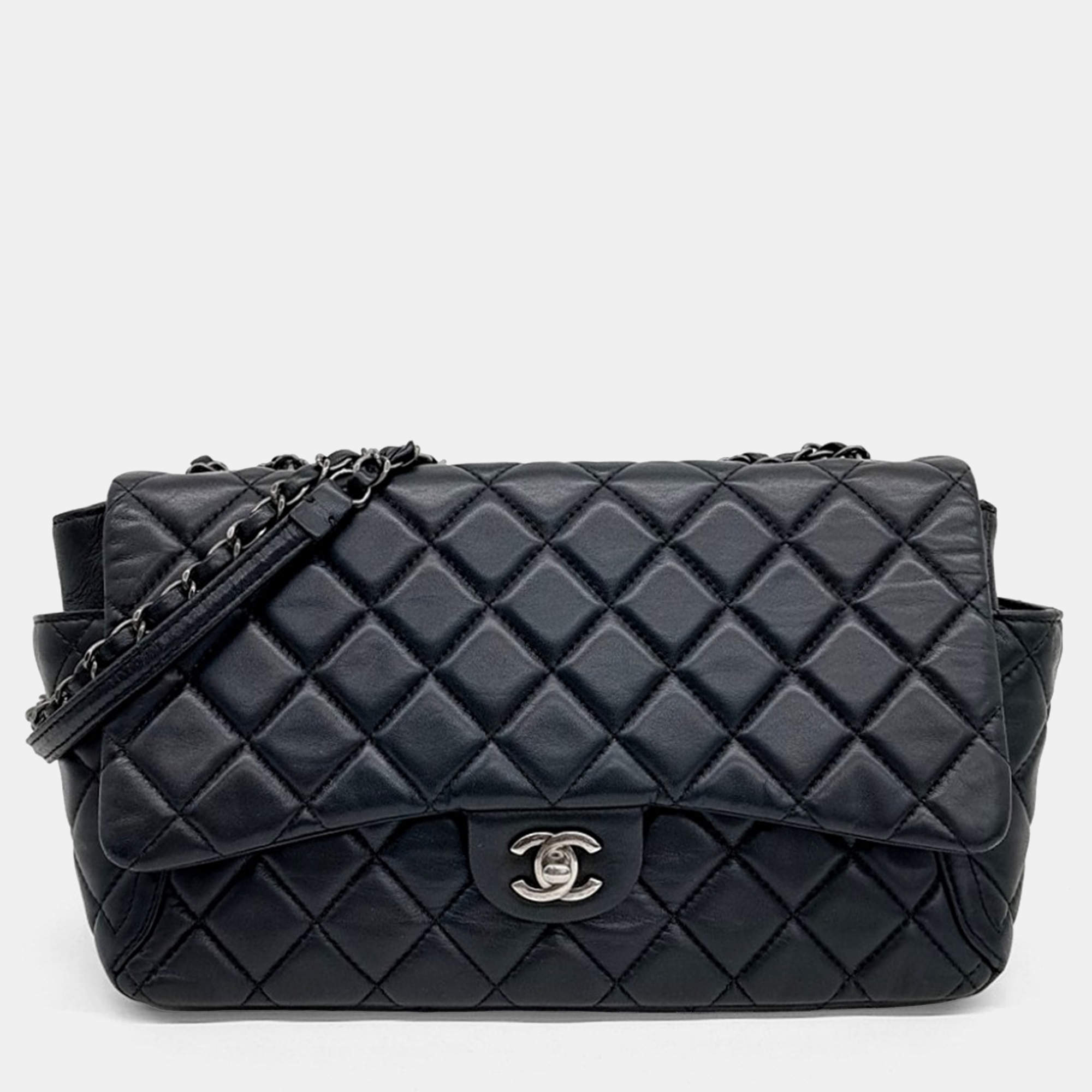 Pre Owned Chanel Black Lambskin Leather Quilted Shoulder Bag