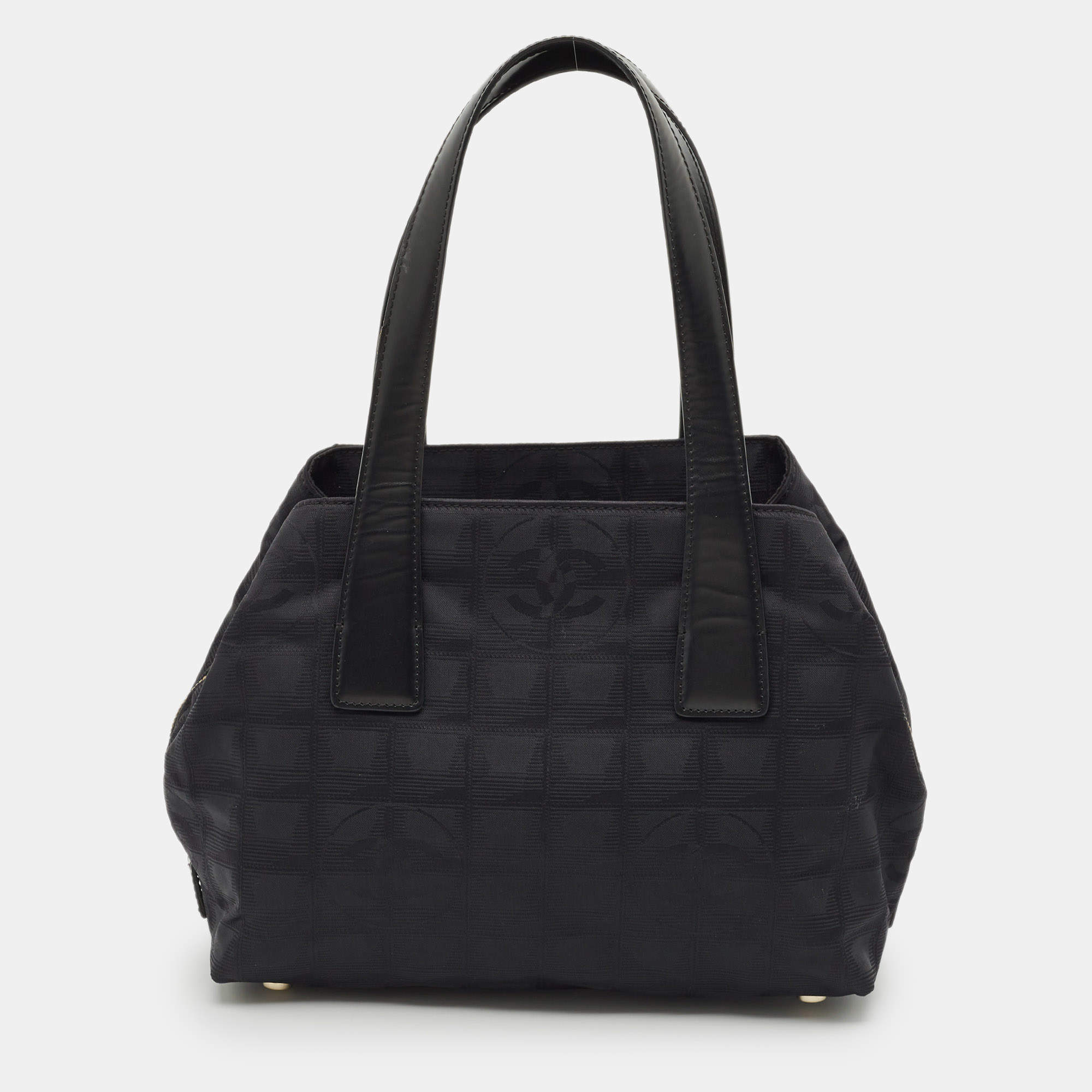 Pre Owned Chanel Black Nylon Travel Ligne Satchel
