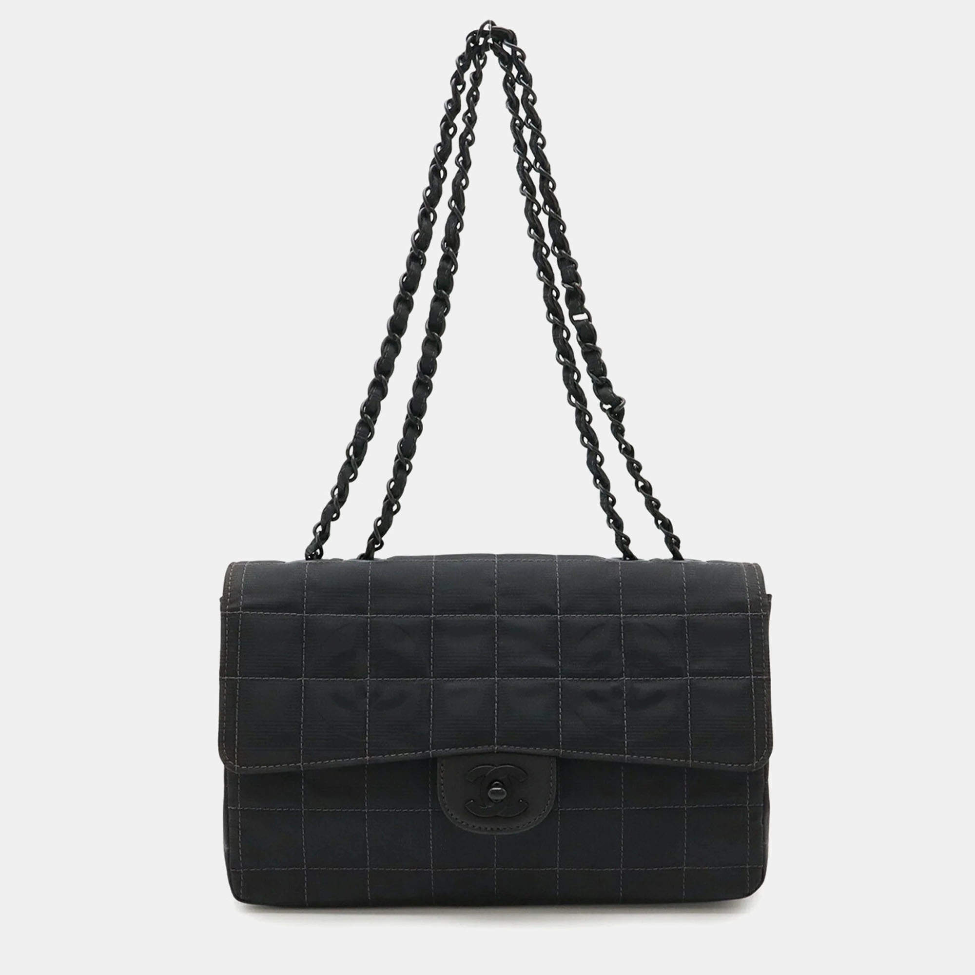 Pre Owned Chanel New Travel Line Black Nylon Chain Shoulder Bag