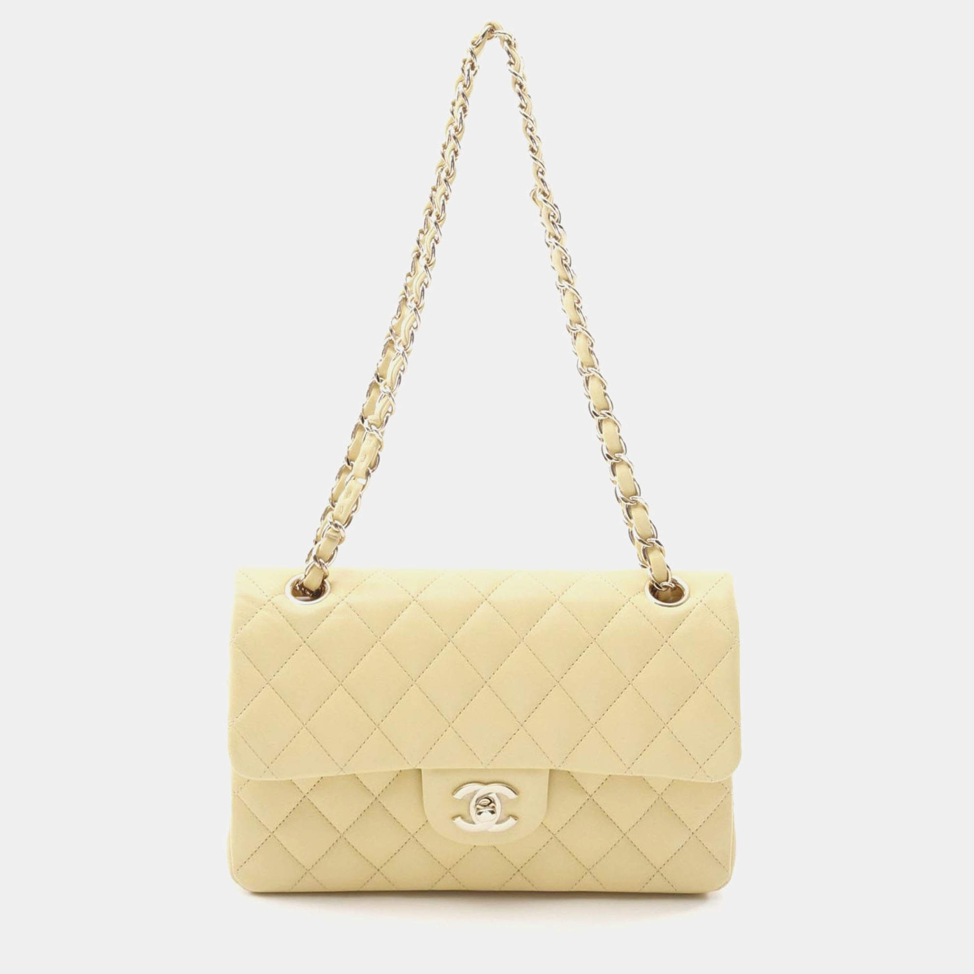 Pre Owned Chanel Matelasse W Flap Yellow Lambskin Chain Shoulder Bag