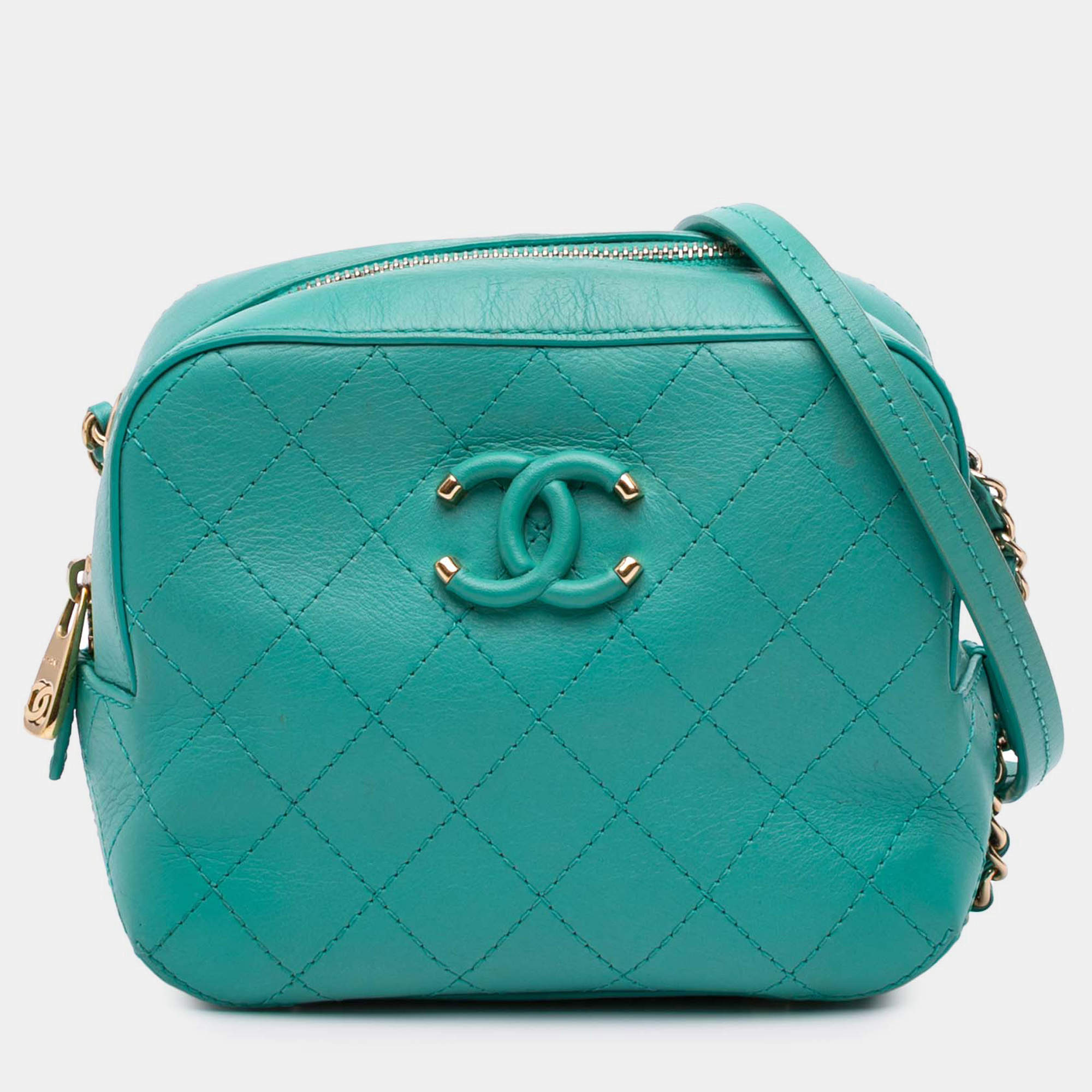 Pre Owned Chanel Blue CC Stitched Calfskin Enamel Camera Bag