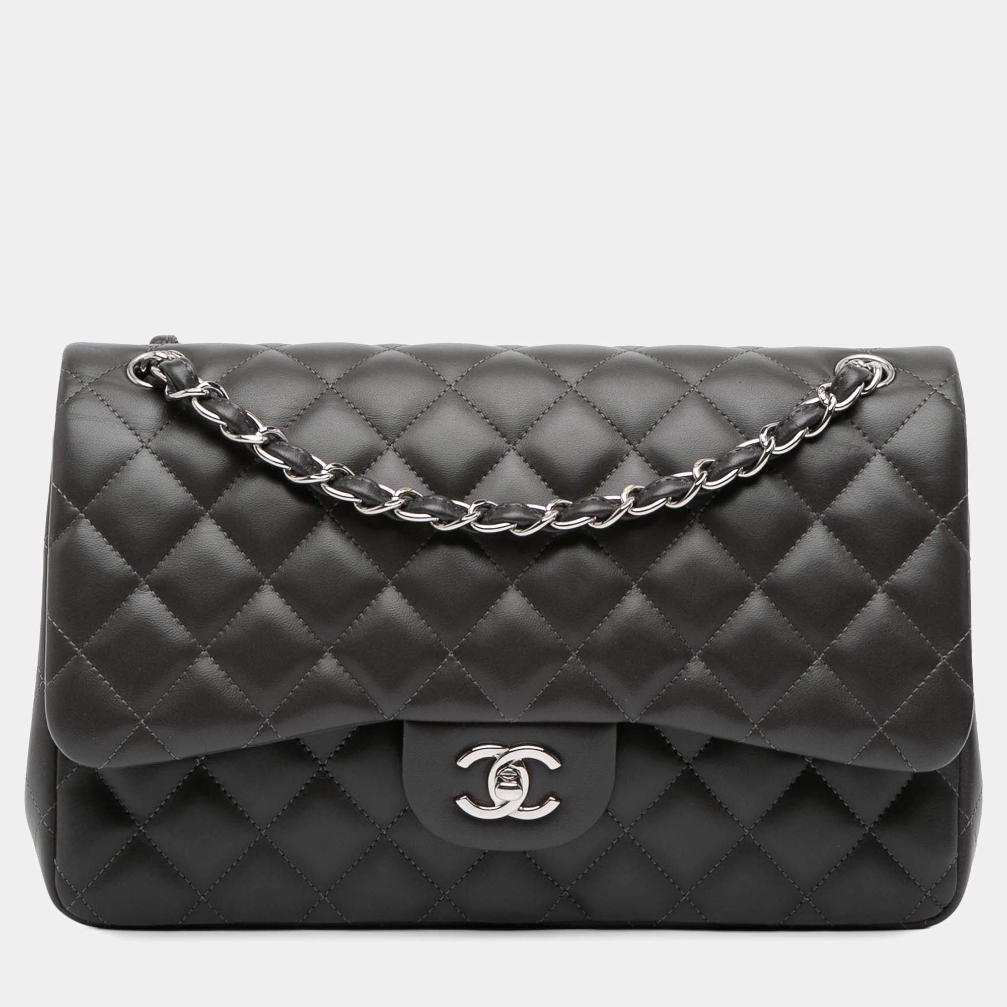 Pre Owned Chanel Grey Jumbo Classic Lambskin Double Flap