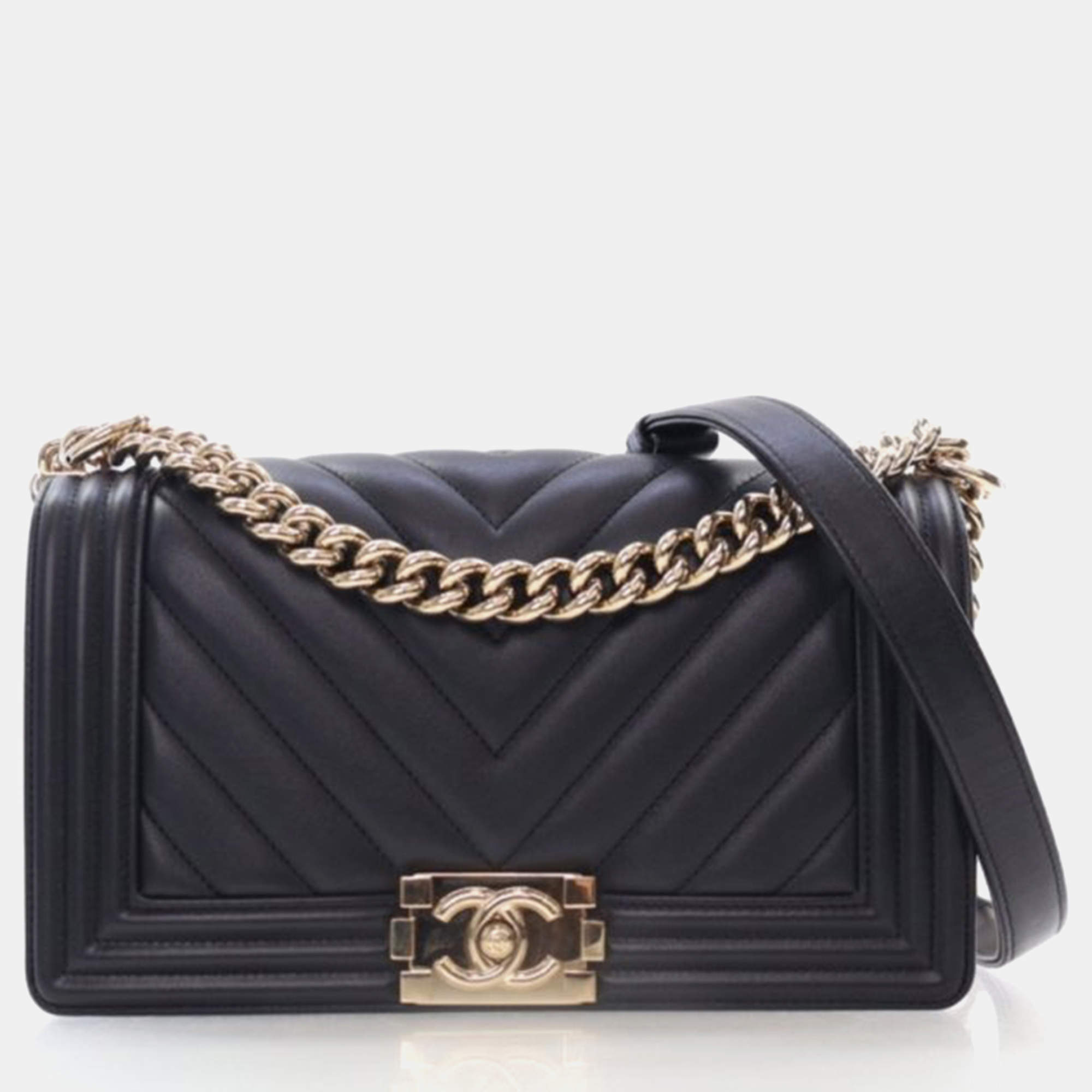 Pre Owned Chanel Boy Medium Black Calfskin Chevron Flap Bag