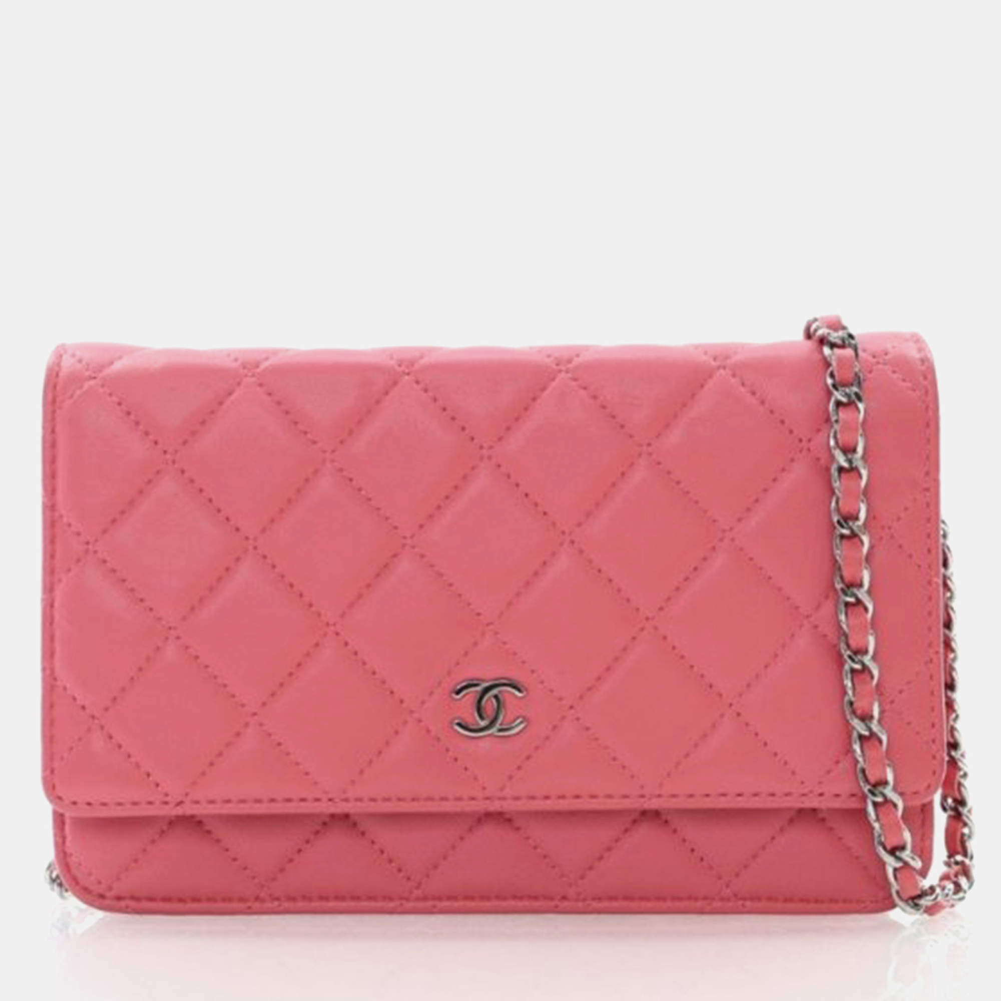 Pre Owned Chanel Pink Lambskin Wallet On Chain