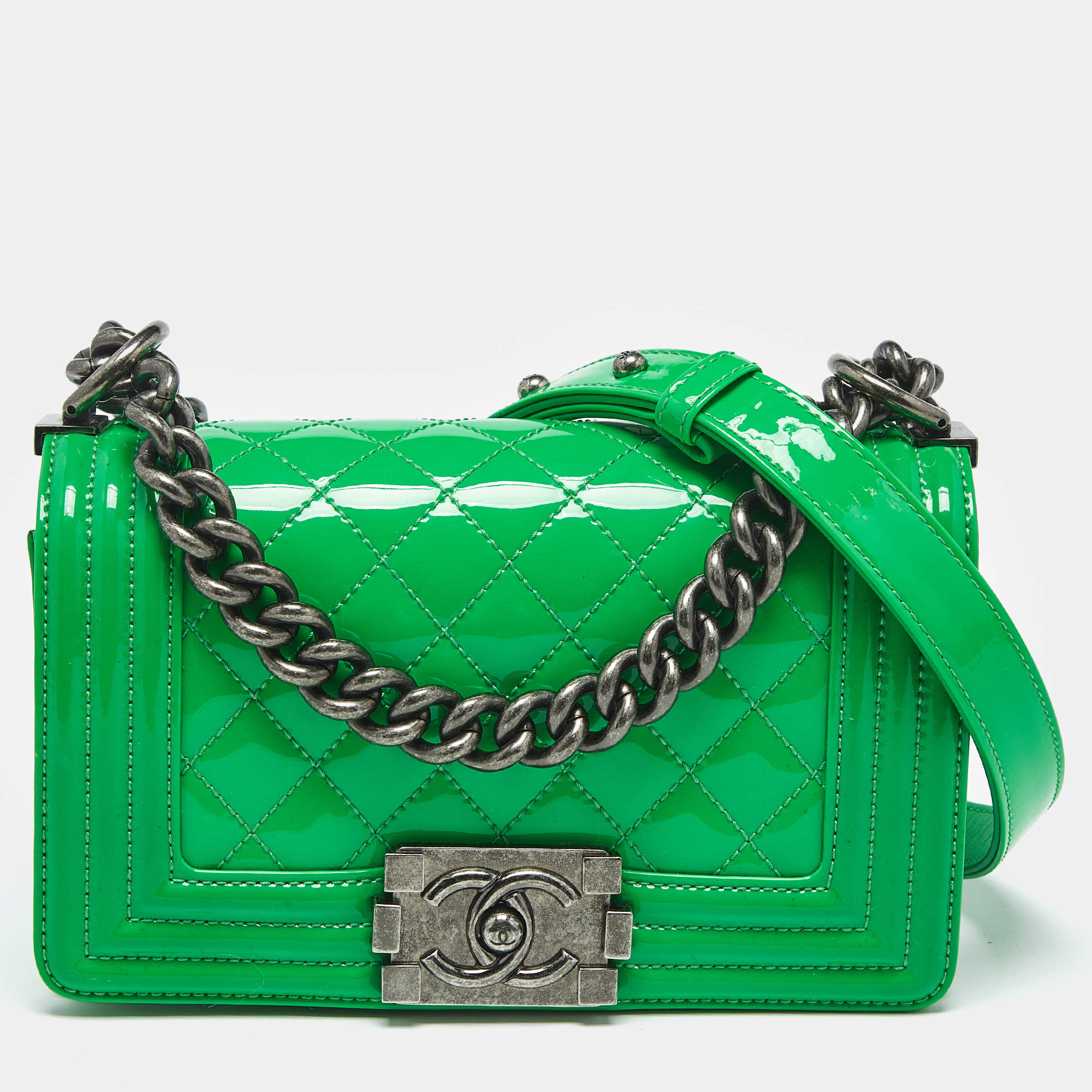 Pre Owned Chanel Green Quilted Patent Leather Small Boy Flap Bag