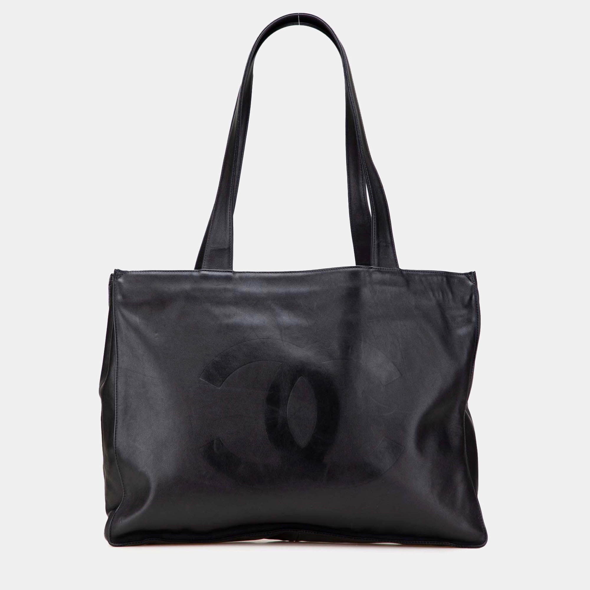 Pre Owned Chanel Black CC Lambskin Tote