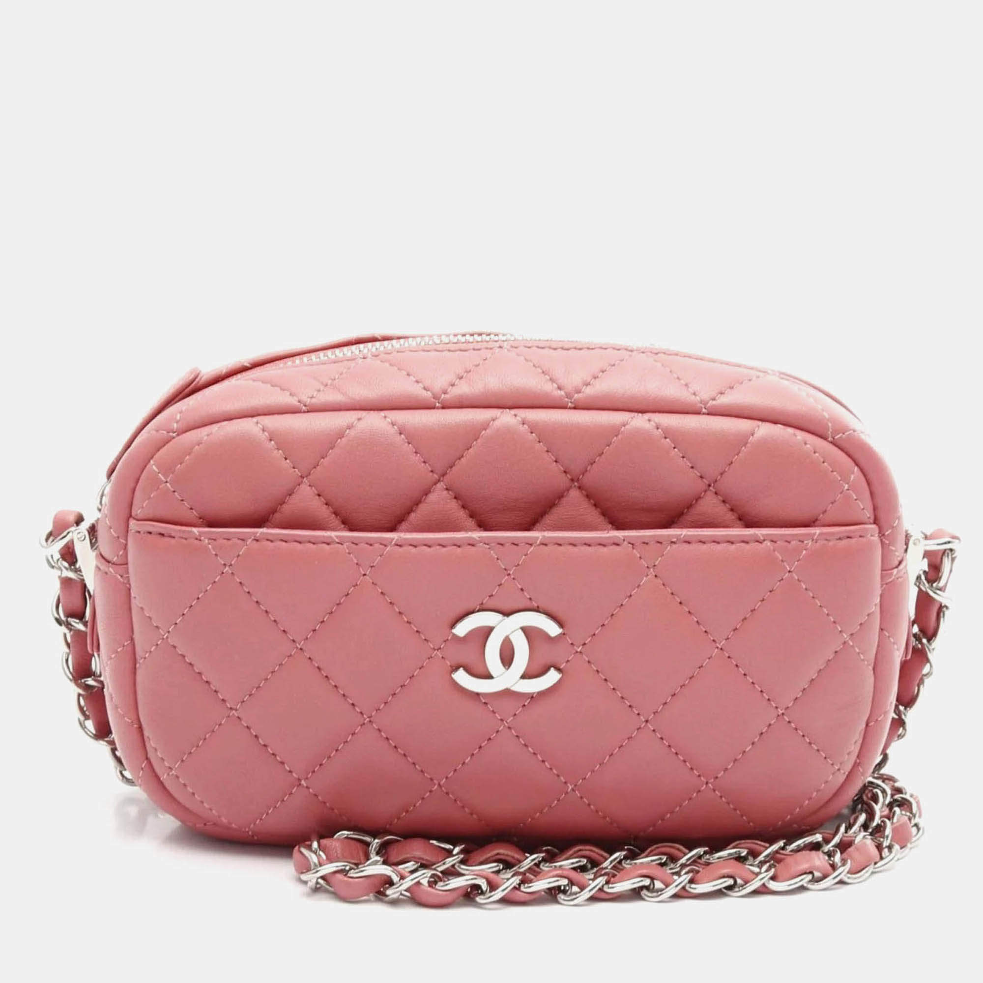 Pre Owned Chanel Matelasse Pink Lambskin Shoulder Bag