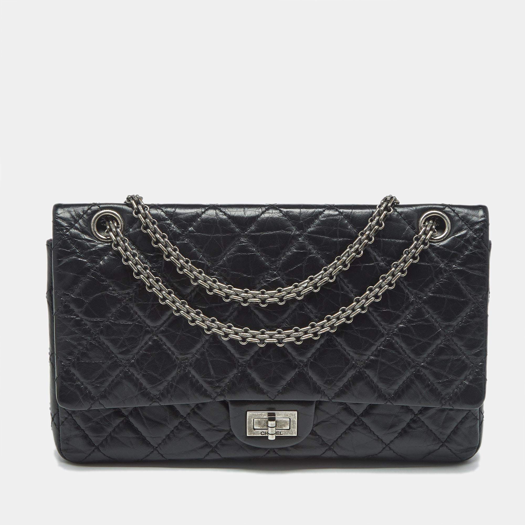 مملوكة مسبقًا Chanel Black Quilted Aged Leather Classic 226 Reissue 2.55 Flap Bag