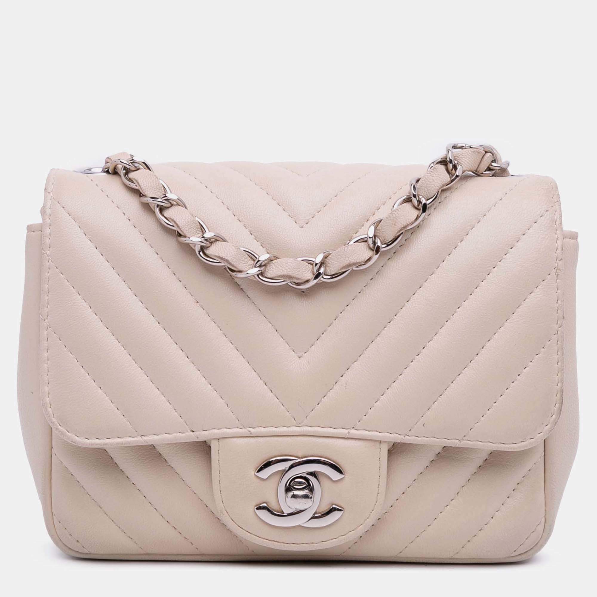 Pre Owned Chanel White Mini Square Classic Chevron Lambskin Single Flap