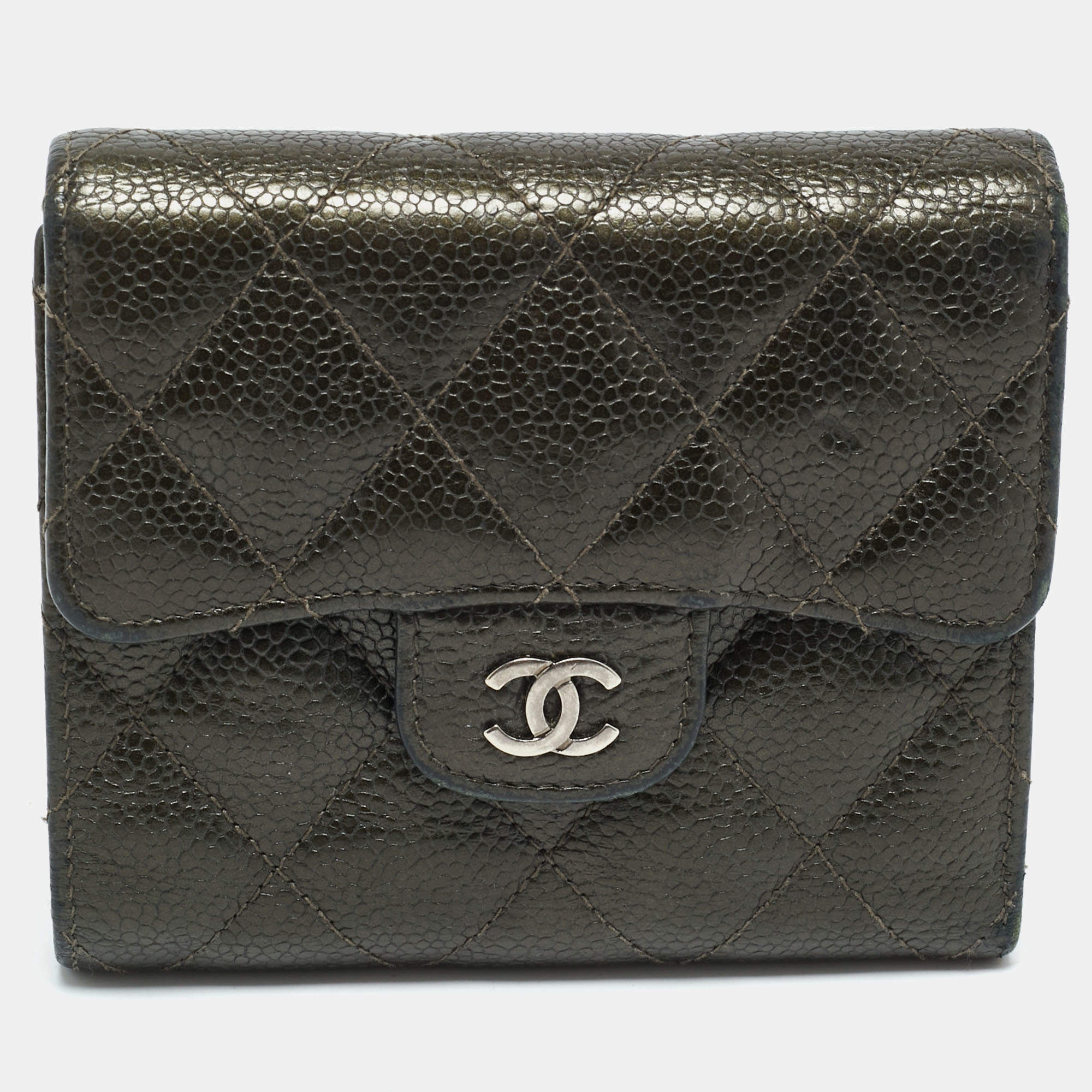 Pre Owned Chanel Olive Green Quilted Caviar Leather Classic Trifold Wallet