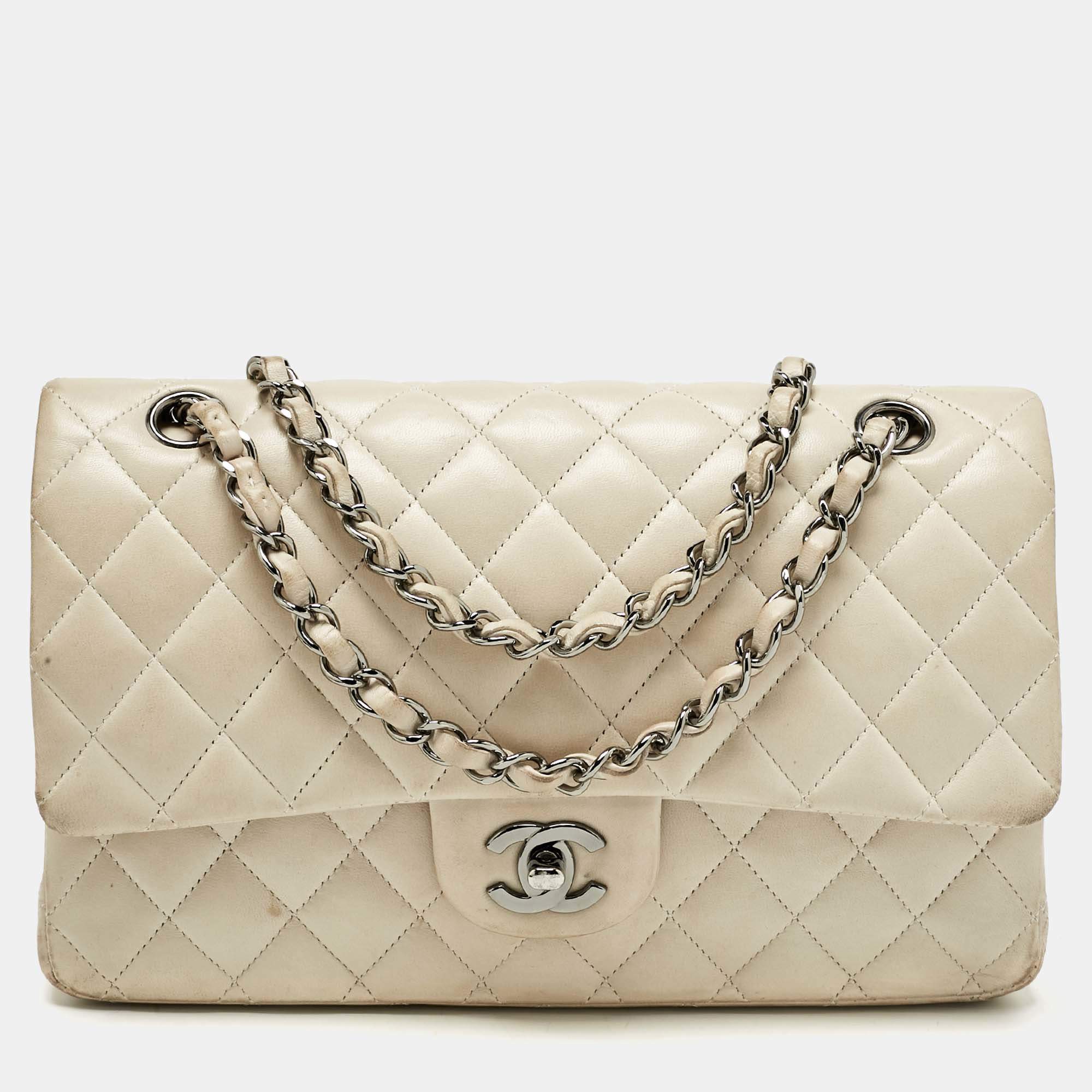 Pre Owned Chanel Beige Quilted Leather Medium Classic Double Flap Bag