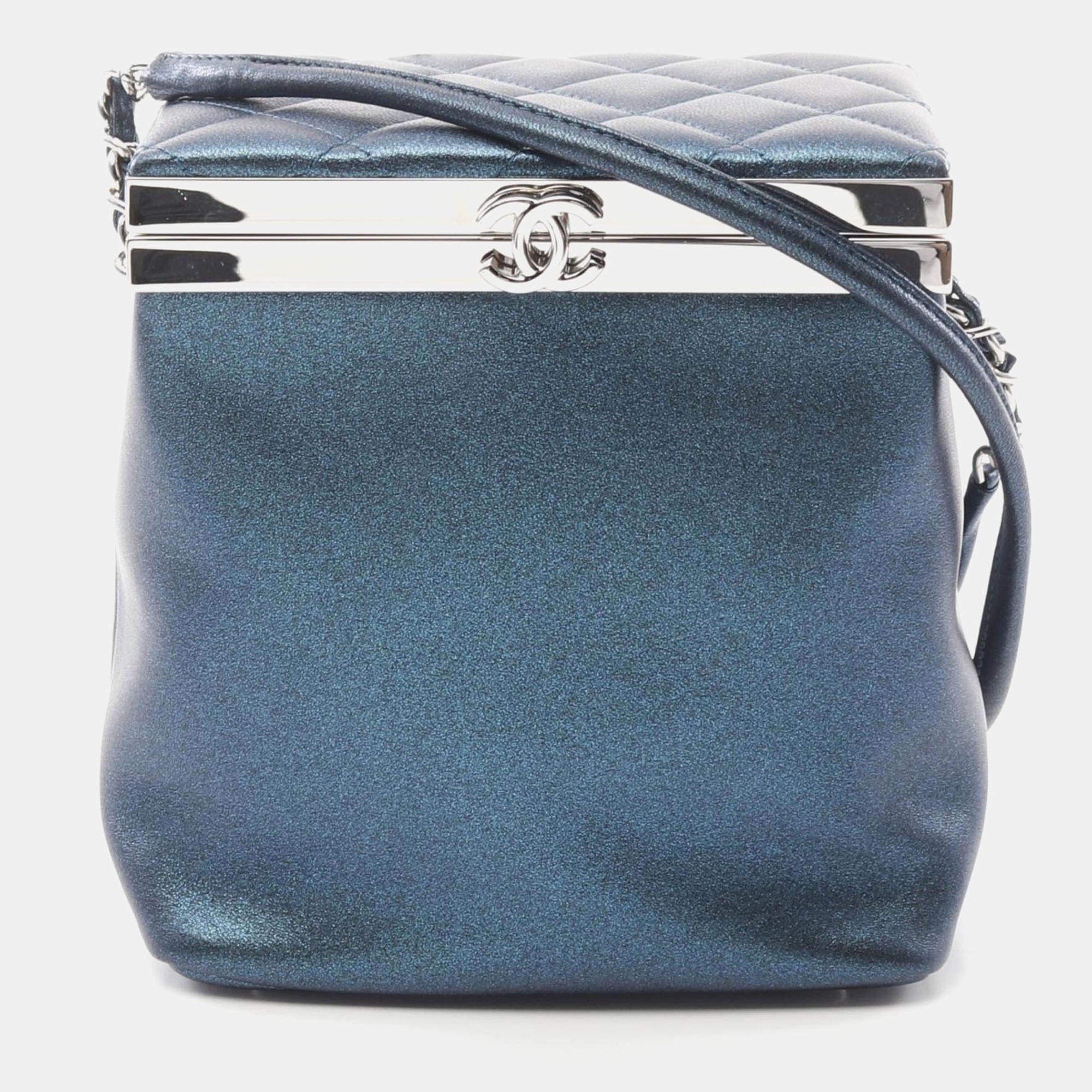 Pre Owned Chanel Coco Mark Green Leather Shoulder Bag