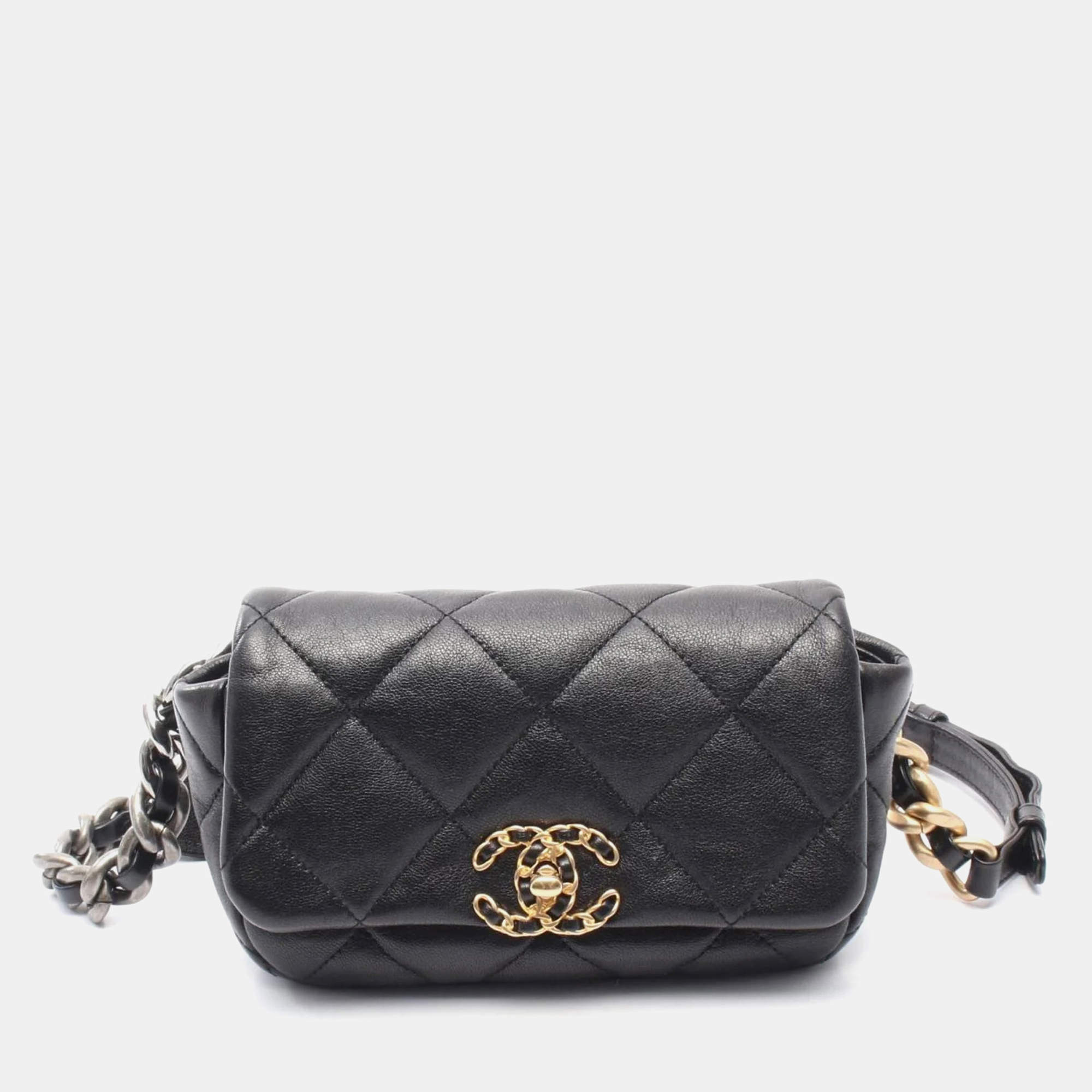 Pre Owned Chanel 19 Black Leather Waist Bag