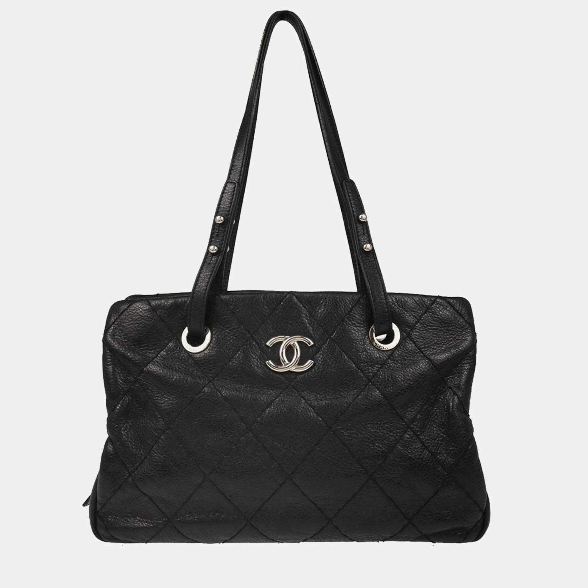 Pre Owned Chanel CC Black Calfskin Tote Handbag