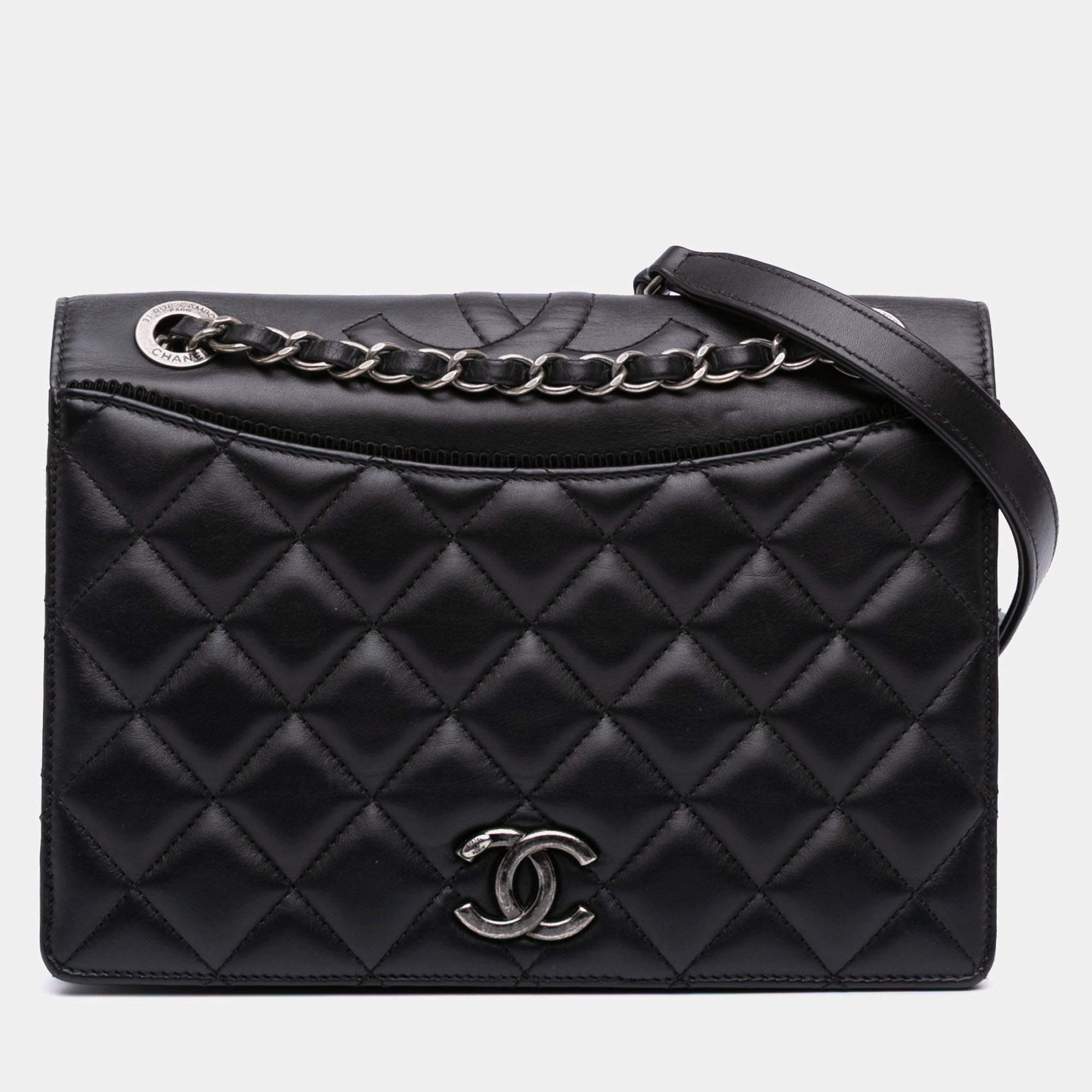 Pre Owned Chanel Black Medium Quilted Lambskin Ballerine Flap