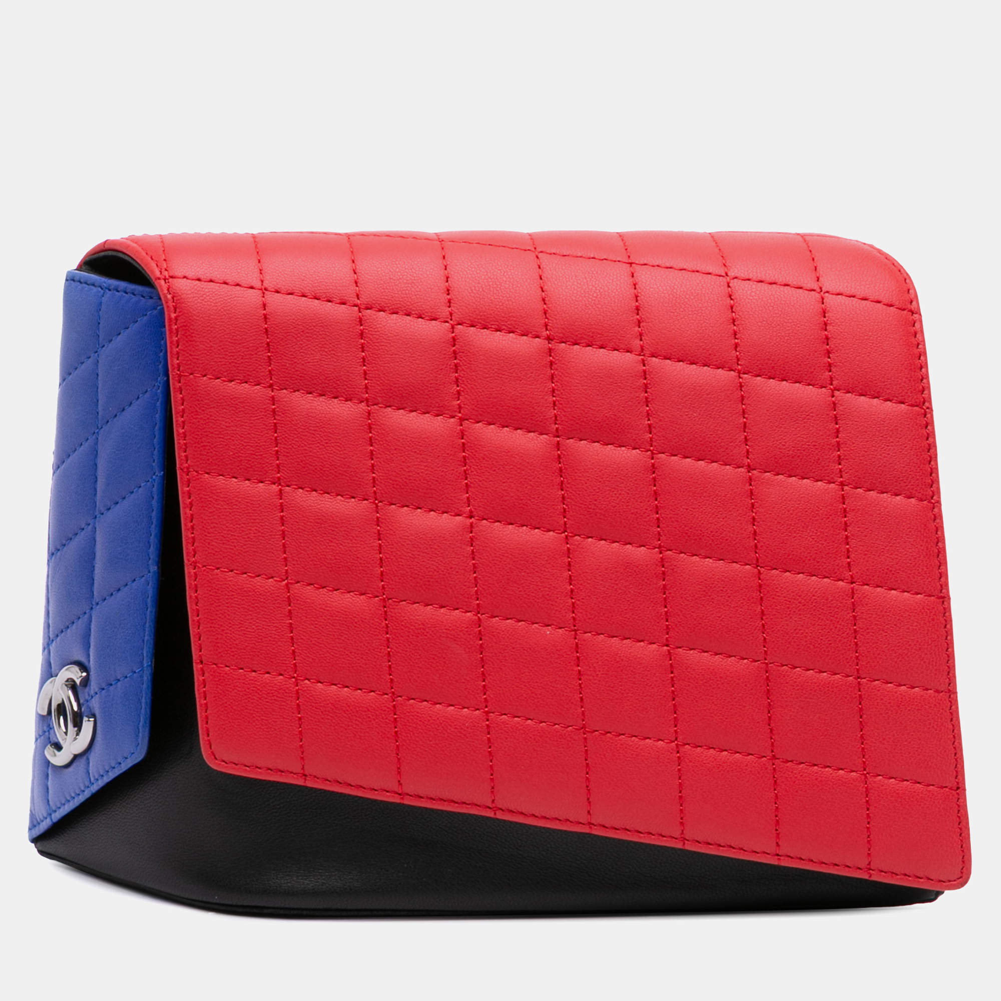 Pre Owned Chanel Red Quilted Lambskin Fresh Air Clutch