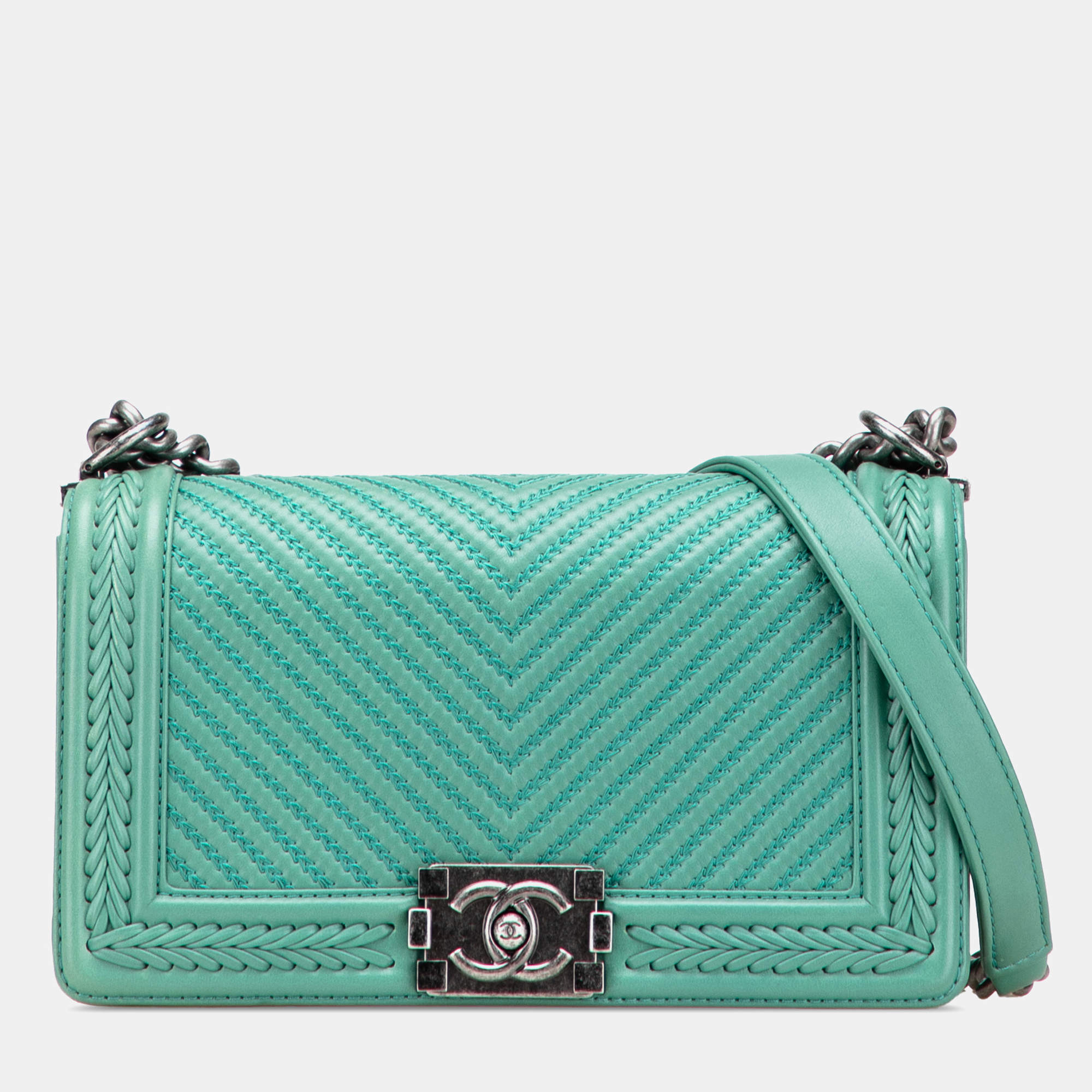 Pre Owned Chanel Green New Medium Braided Chevron Lambskin Boy Flap