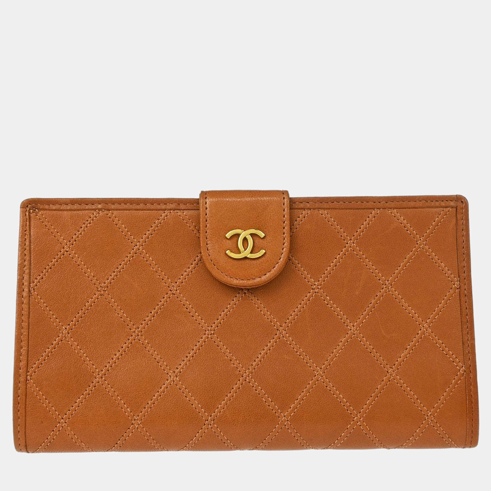 Pre Owned Chanel Brown Lambskin Bicolore Wallet