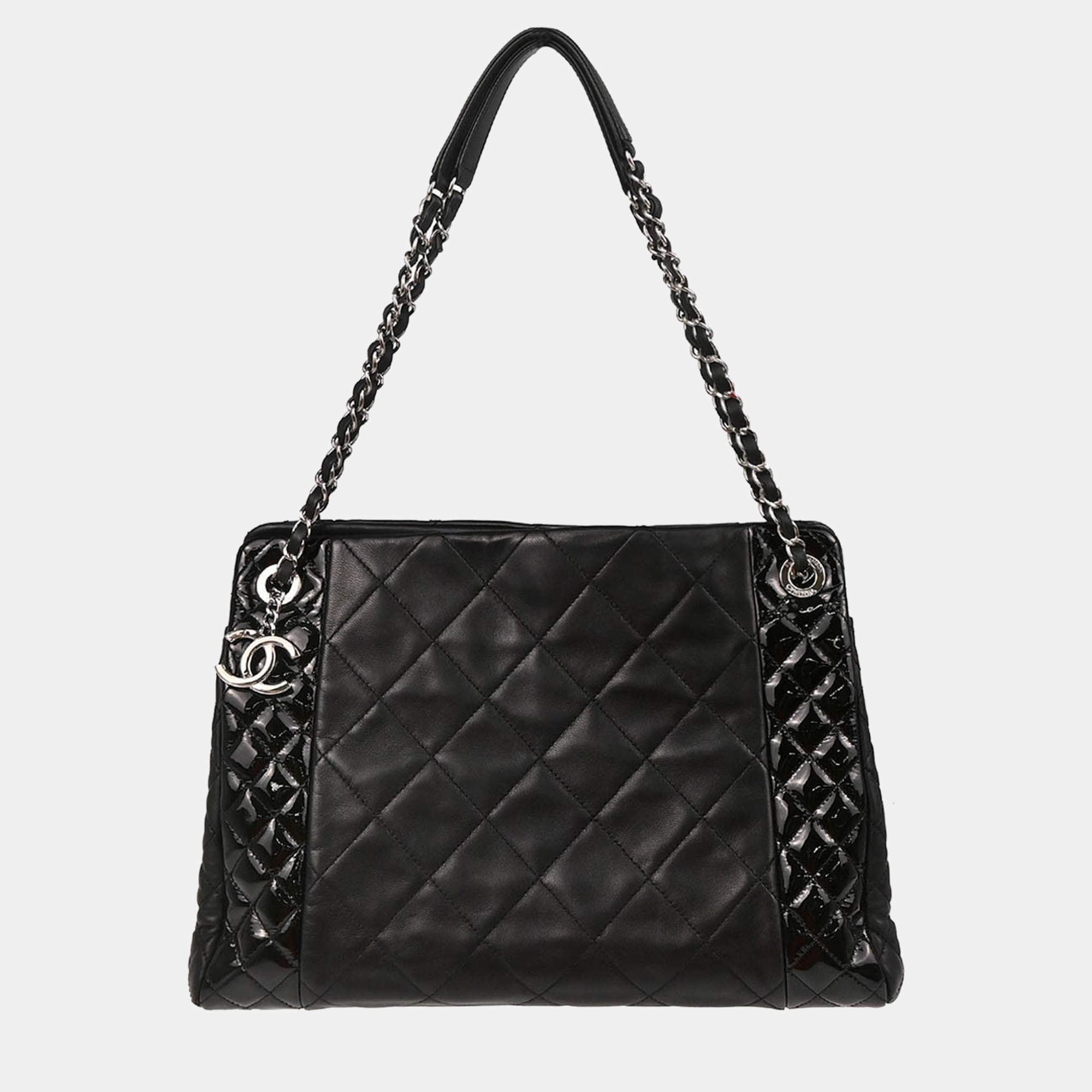 Pre Owned Chanel Black Calfskin Patent Leather Chain Tote Handbag
