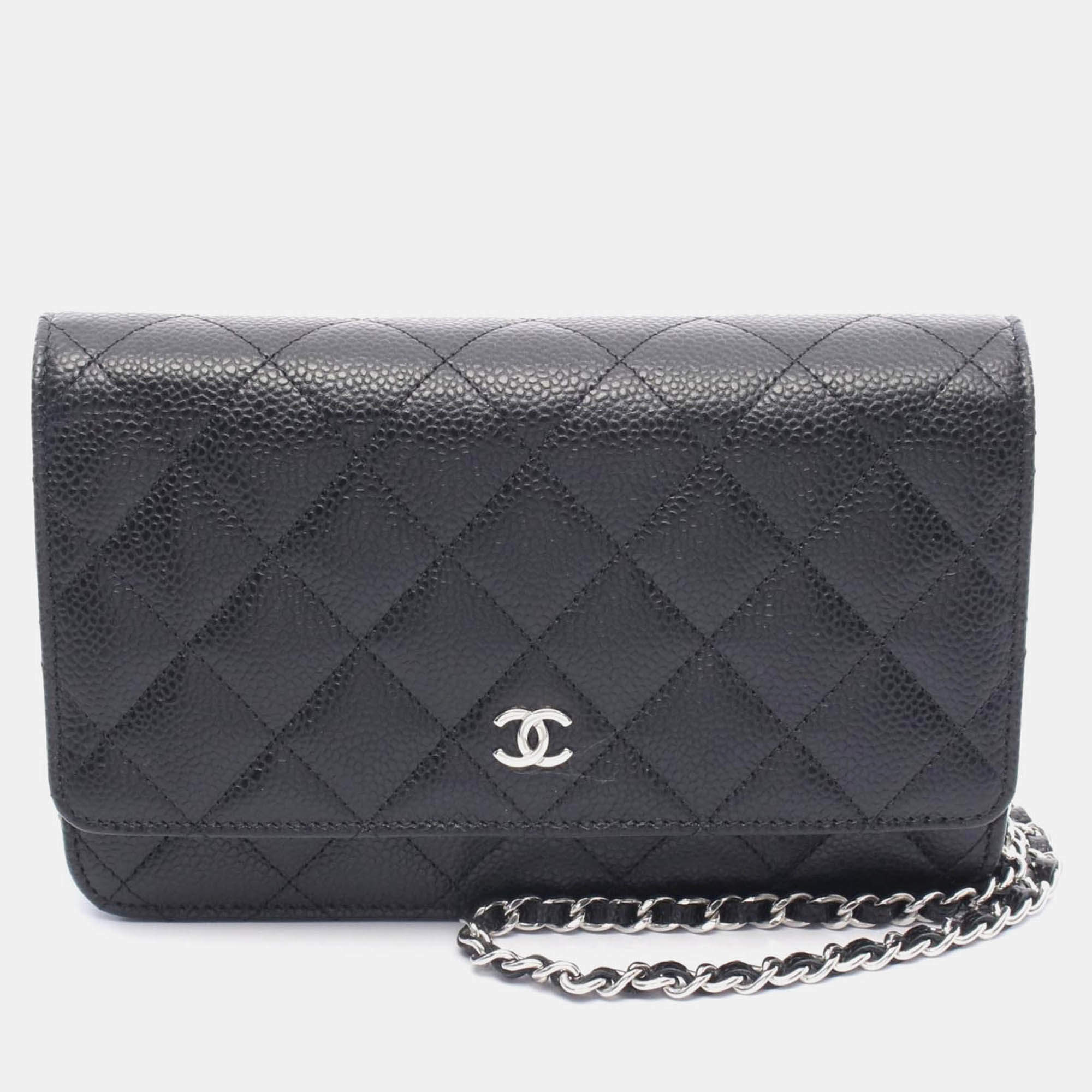 Pre Owned Chanel Matelasse Crossbody Chain Shoulder Bag Calfskin Black