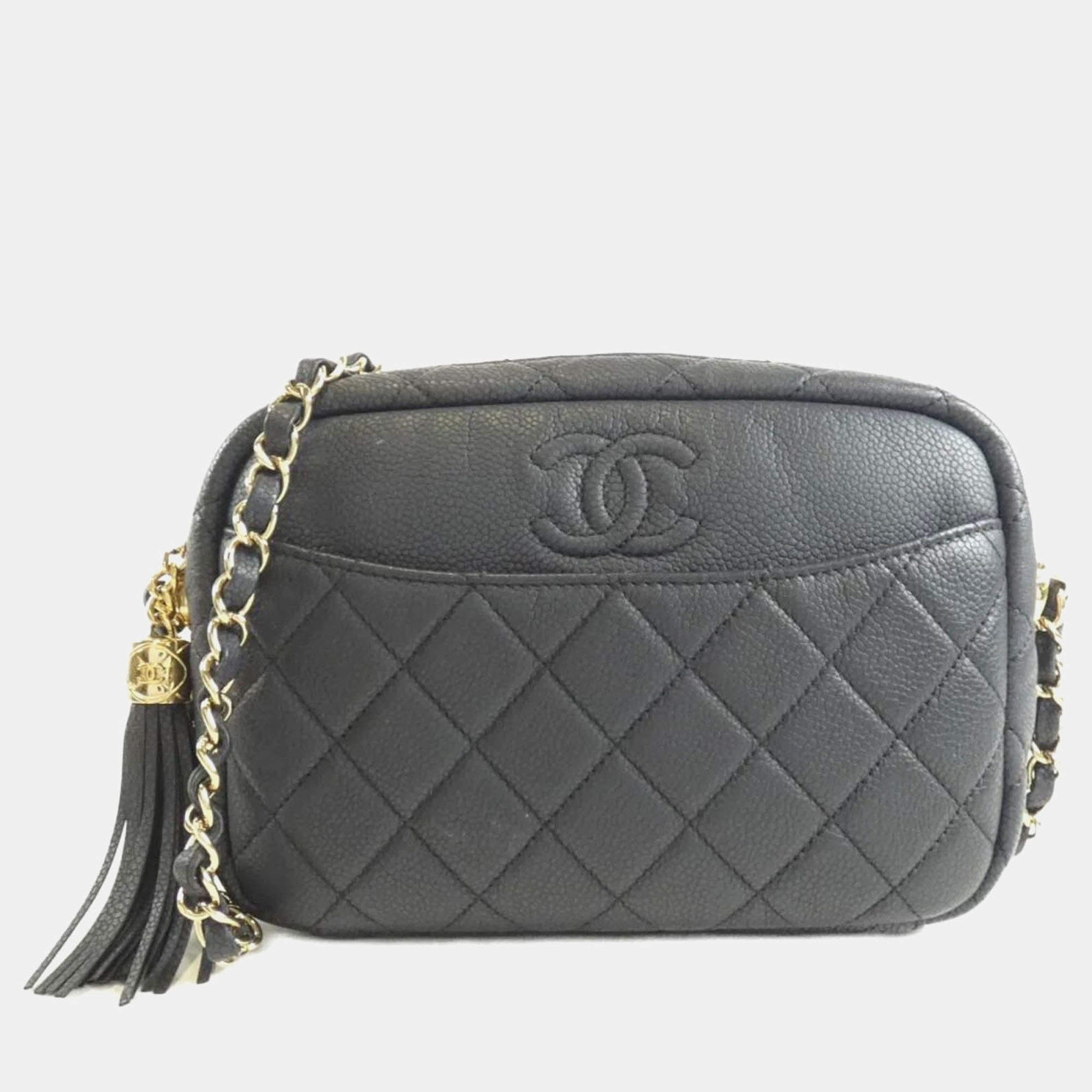 مملوكة مسبقًا Chanel Navy Leather Shoulder Bag