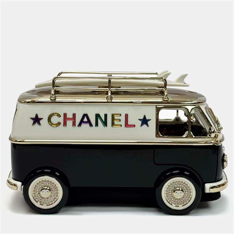 مملوكة مسبقًا Chanel Leather Metal Plastic Mini Van Chain Shoulder Crossbody Bag