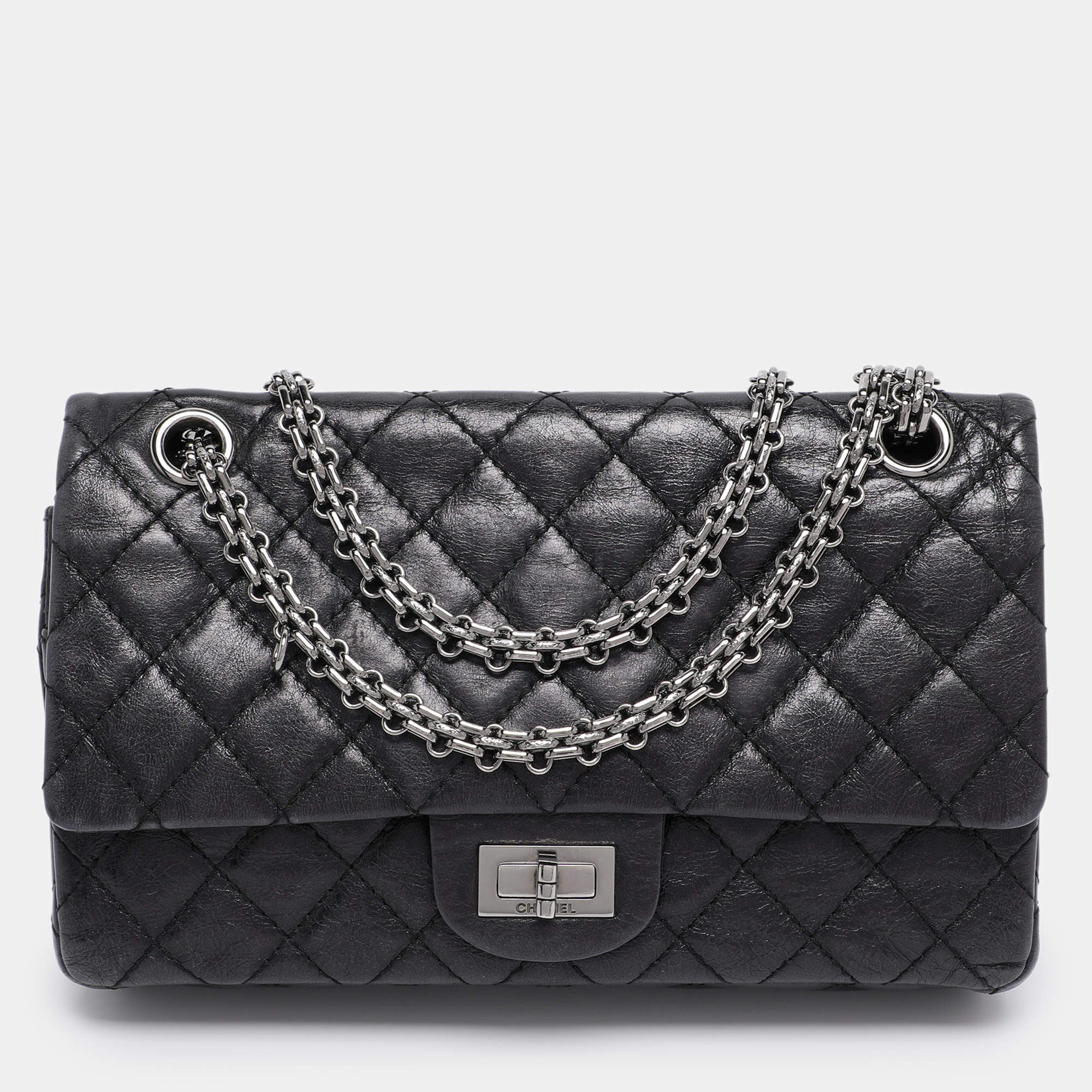 Pre Owned Chanel Black Quilted Leather Reissue 2.55 Classic 225 Flap Bag
