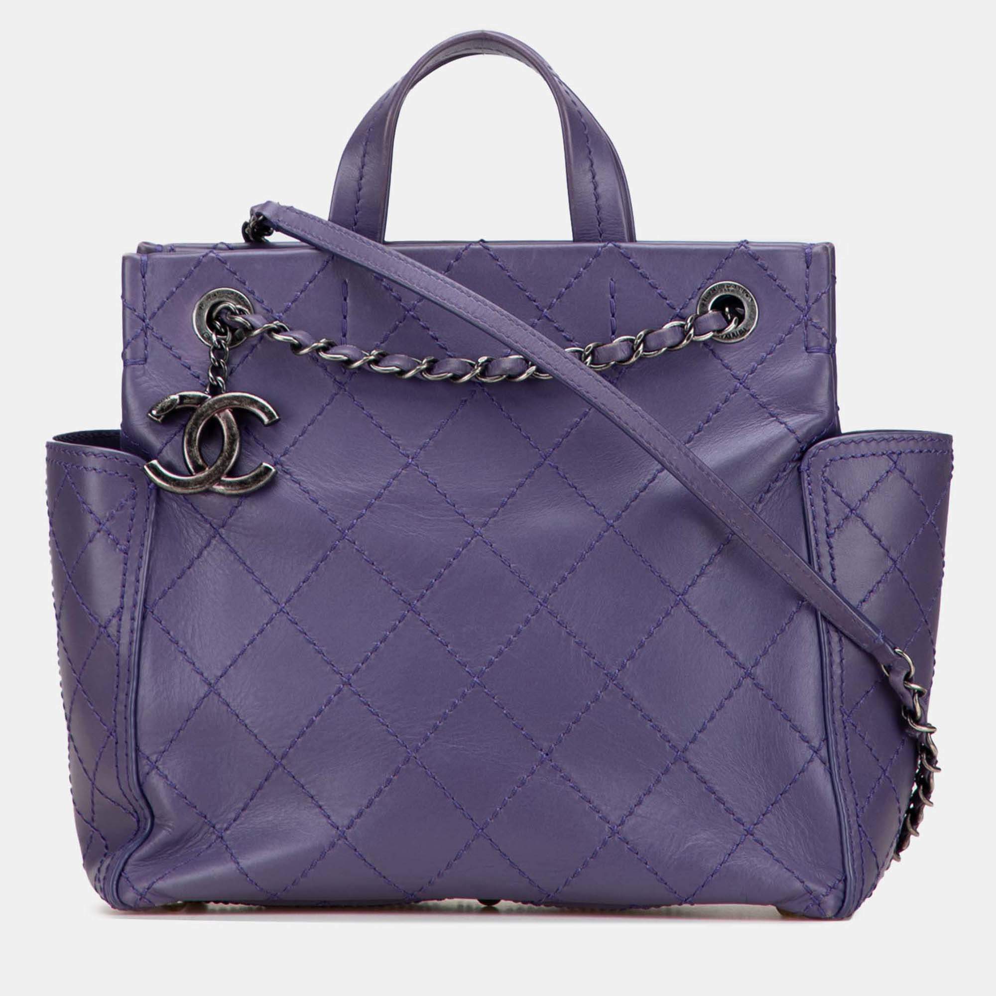مملوكة مسبقًا Chanel Purple Small CC Quilted Calfskin Pocket Tote