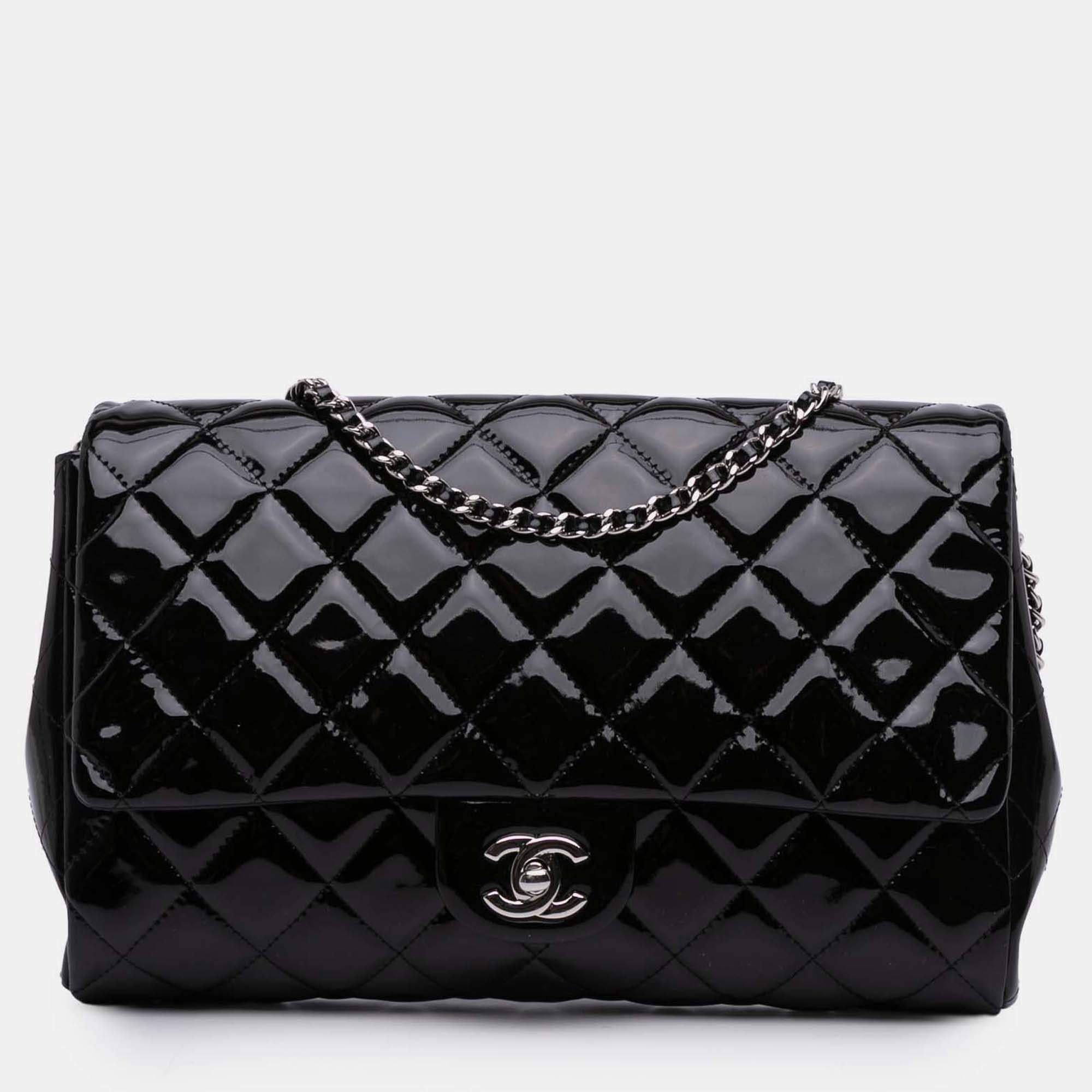 Pre Owned Chanel Black CC Quilted Patent Clutch With Chain