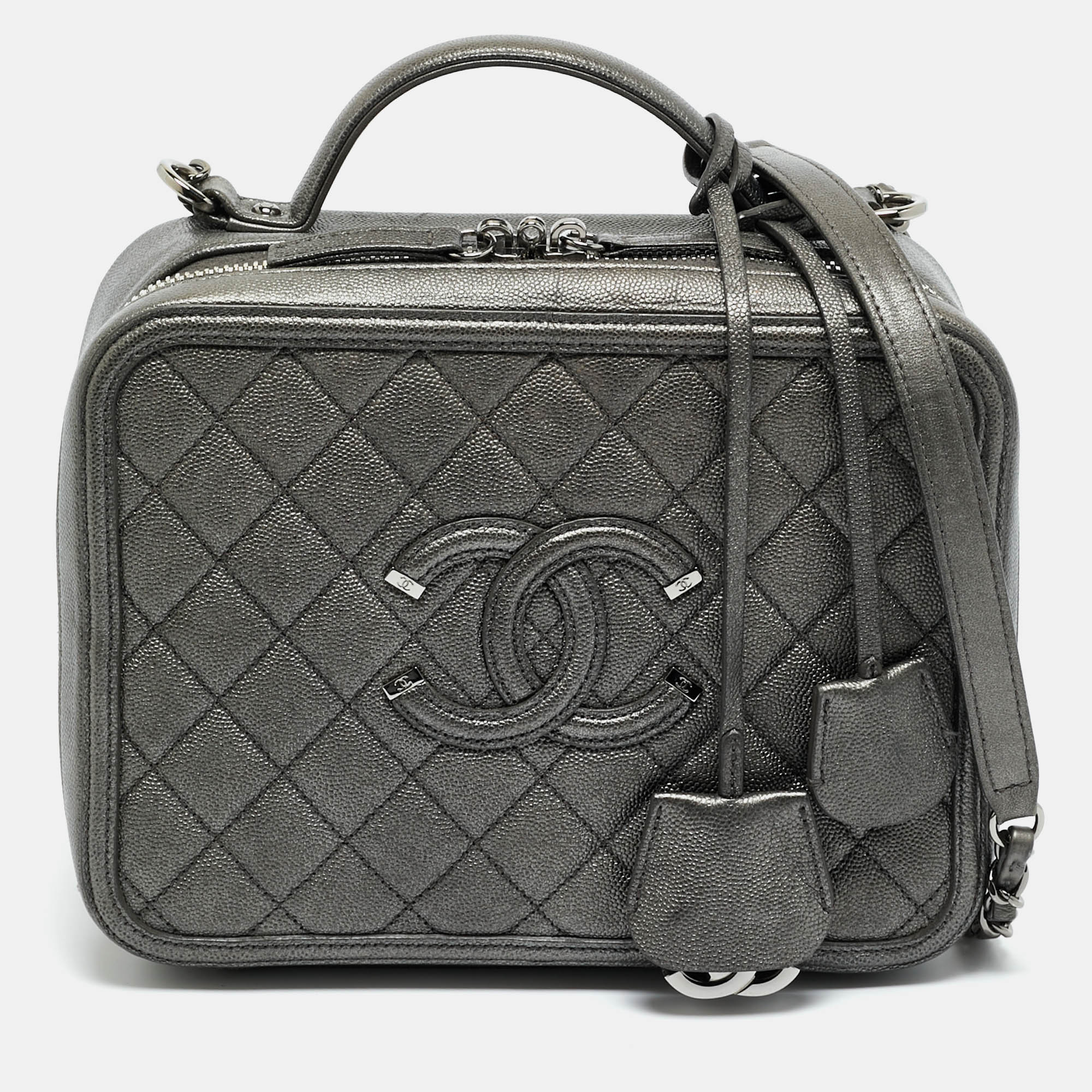Pre Owned Chanel Grey Quilted Caviar Leather Large Filigree Vanity Bag
