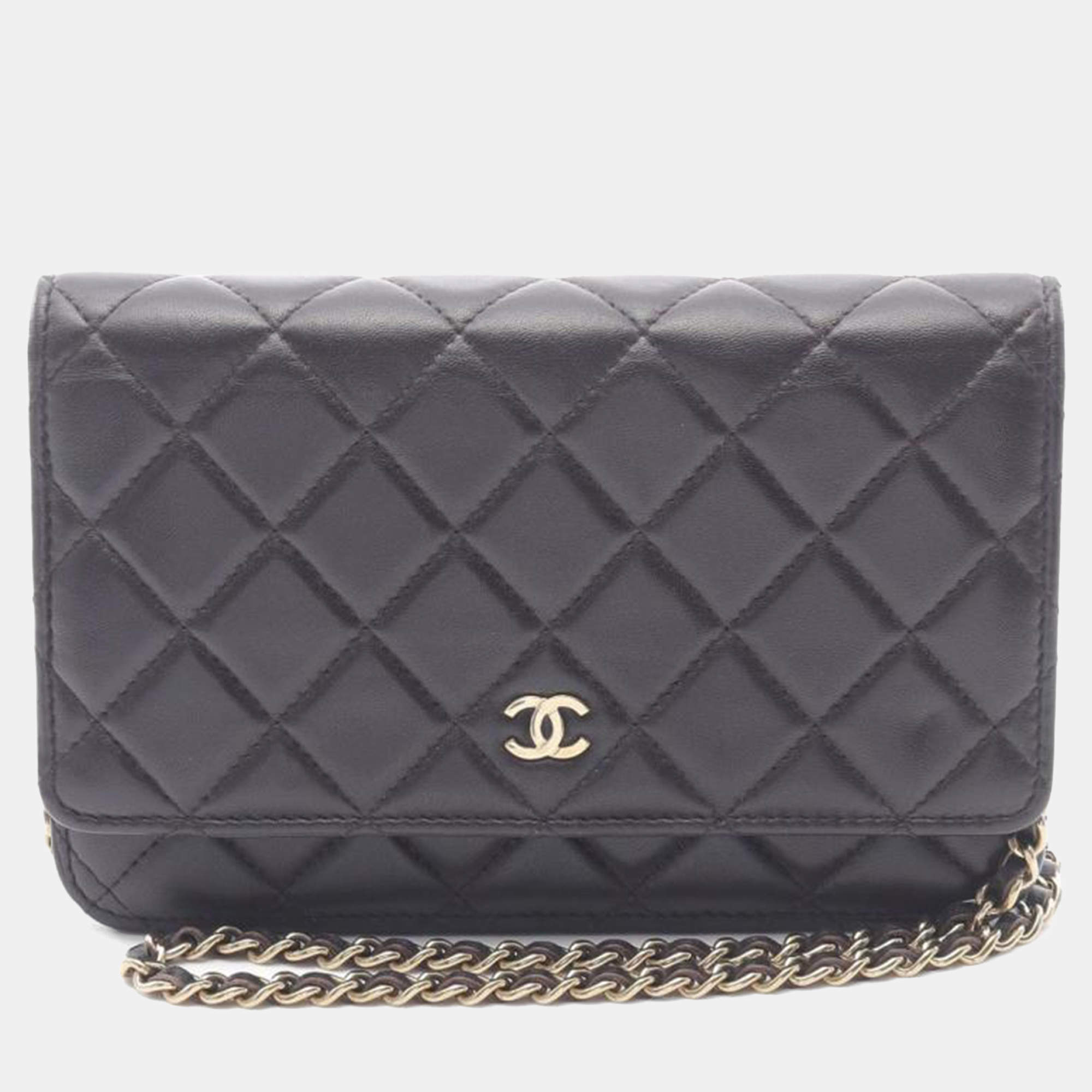 Pre Owned Chanel Matelasse Black Lambskin Leather Crossbody Bag
