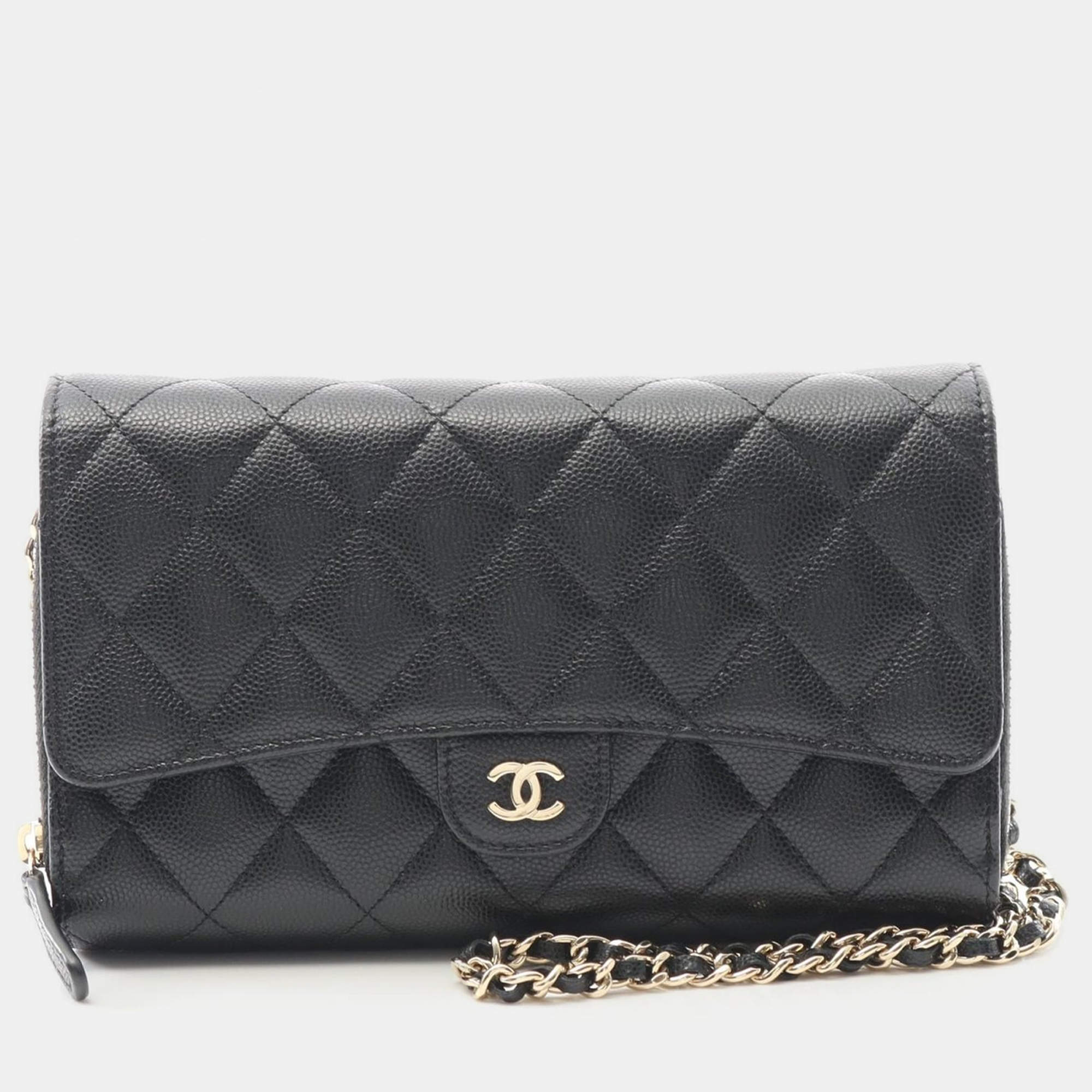 Pre Owned Chanel Matelasse Black Calfskin Crossbody Chain Shoulder Bag