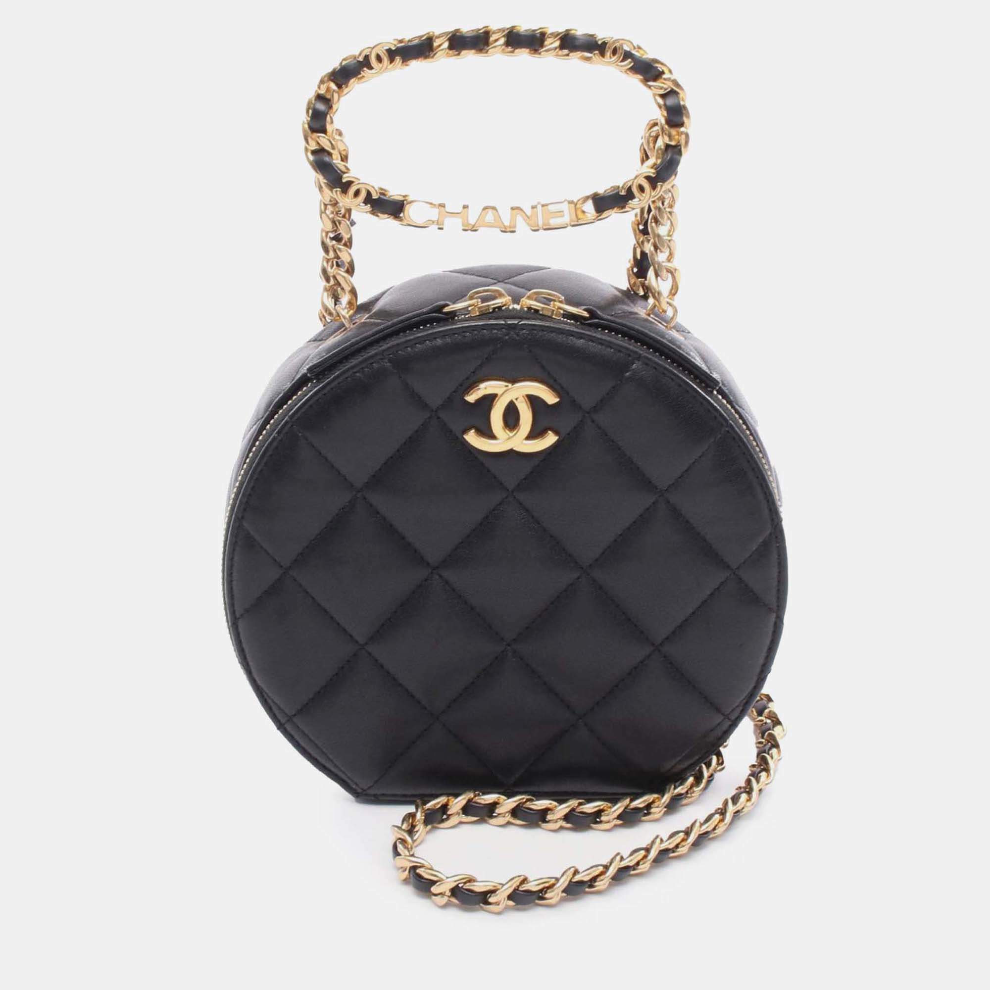 Pre Owned Chanel Black Quilted Lambskin Oval Logo Chain Top Handle Round Clutch on Chain