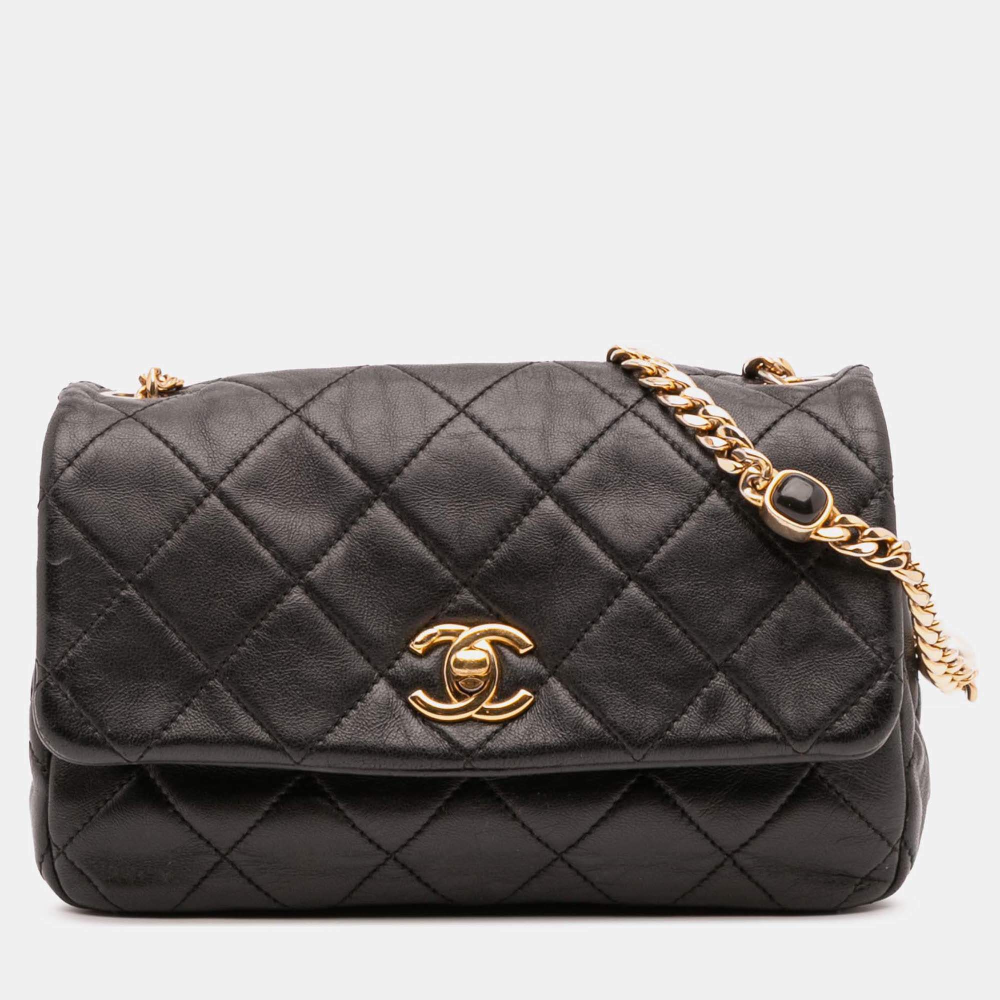 Pre Owned Chanel Black Small Quilted Lambskin Resin Pearl Chain Flap