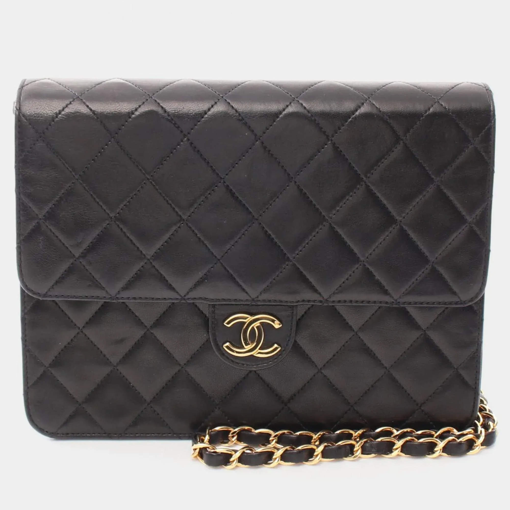 Pre Owned Chanel Black Lambskin Leather Shoulder Bag
