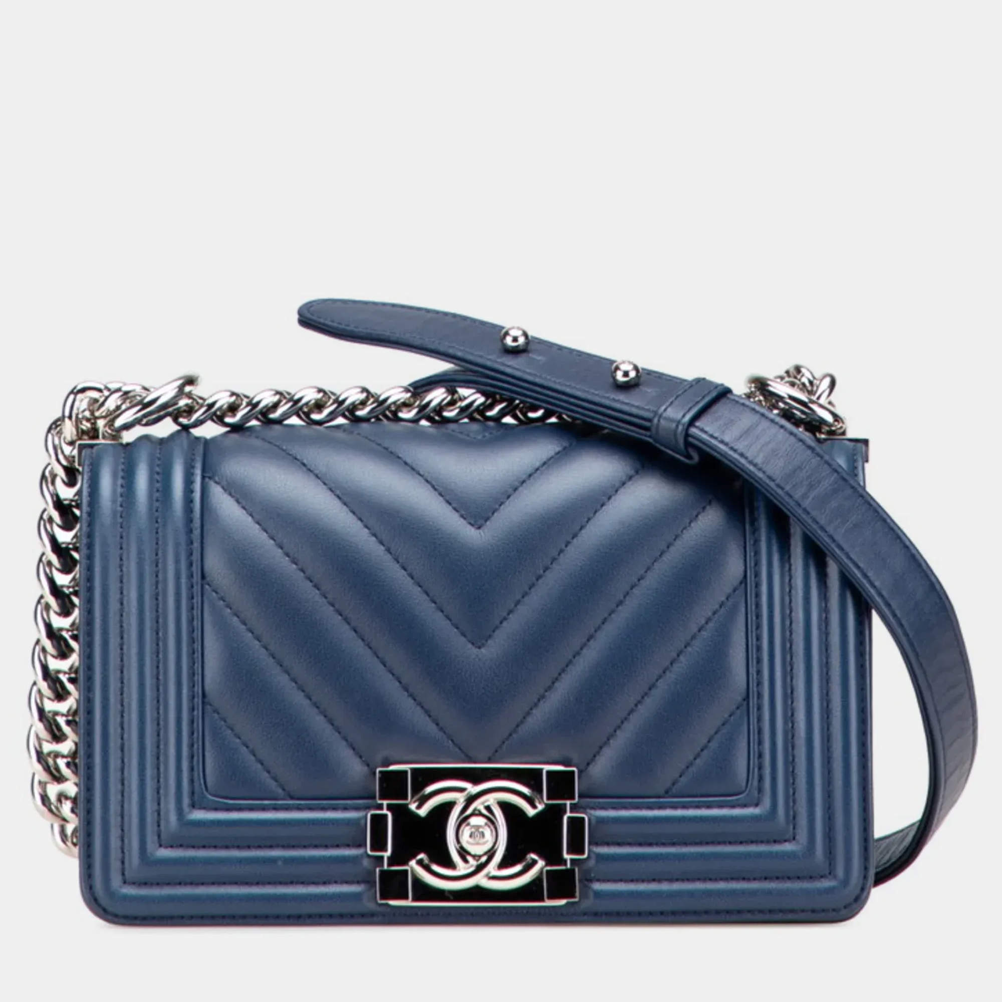 Pre Owned Chanel Boy V-Stitch Blue Lambskin Leather Shoulder Bag