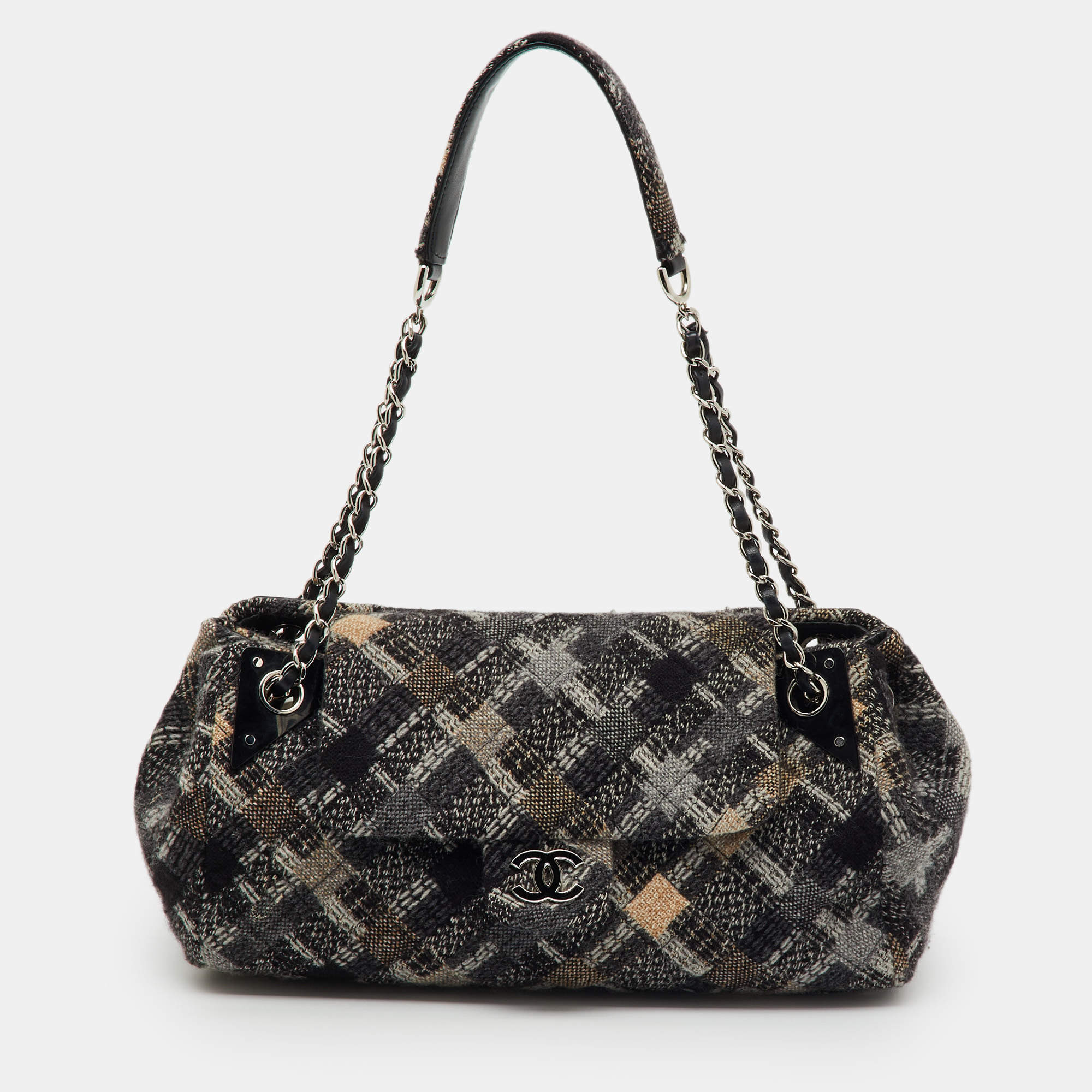 Pre Owned Chanel Black/Grey Tweed Patchwork CC Accordion Vintage Flap Bag
