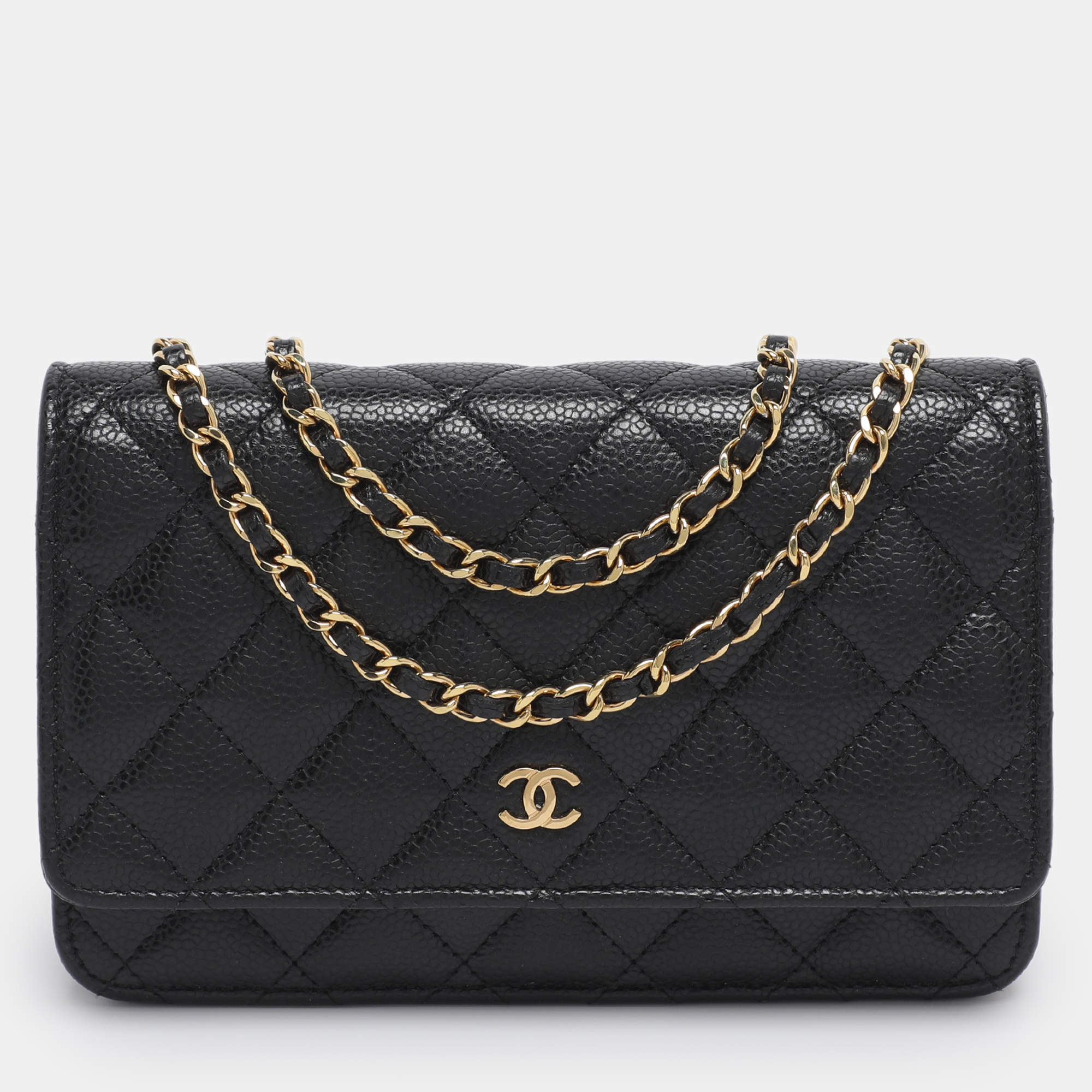 مملوكة مسبقًا Chanel Black Quilted Caviar Leather CC Wallet On Chain