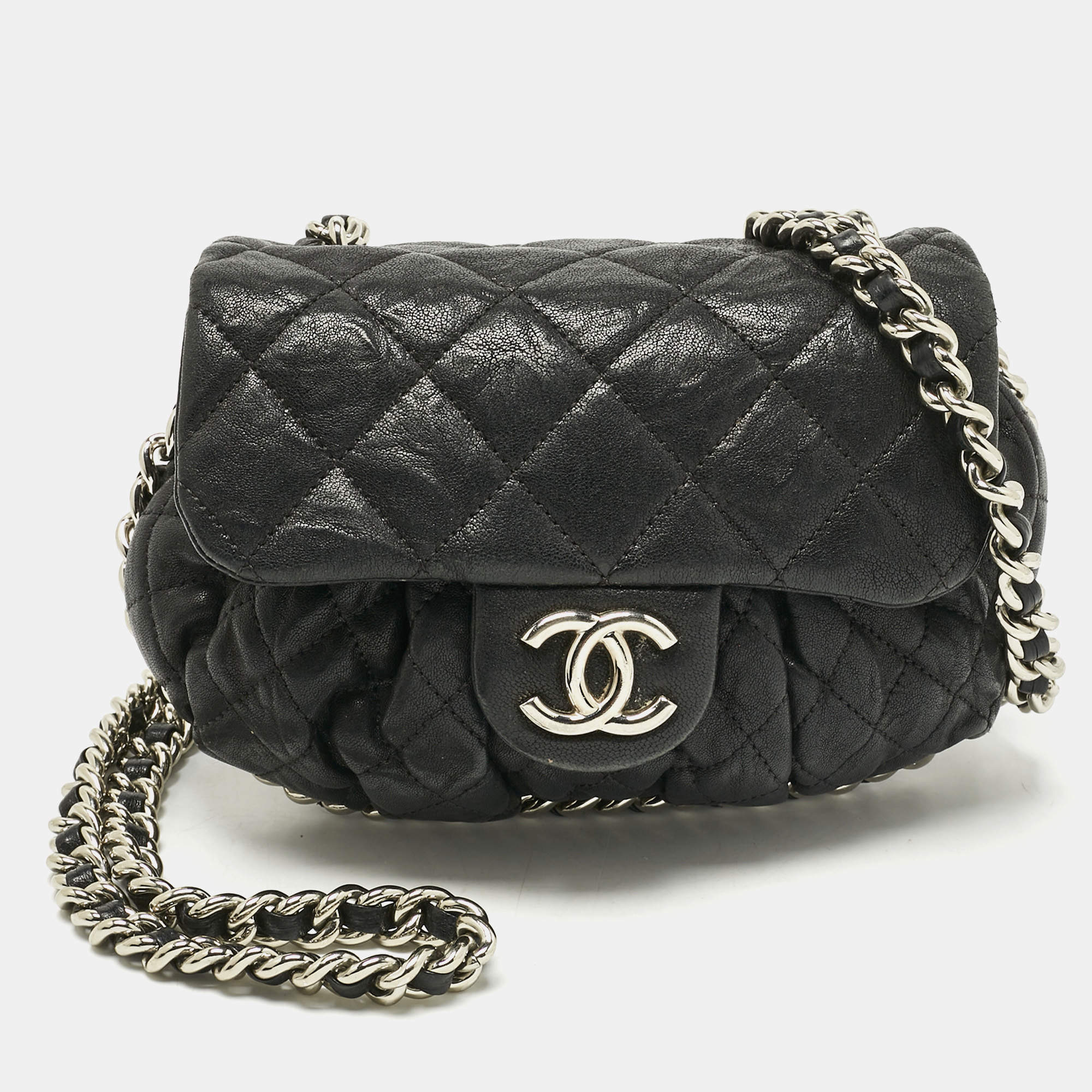 Pre Owned Chanel Black Quilted Aged Leather Chain Around Crossbody Bag