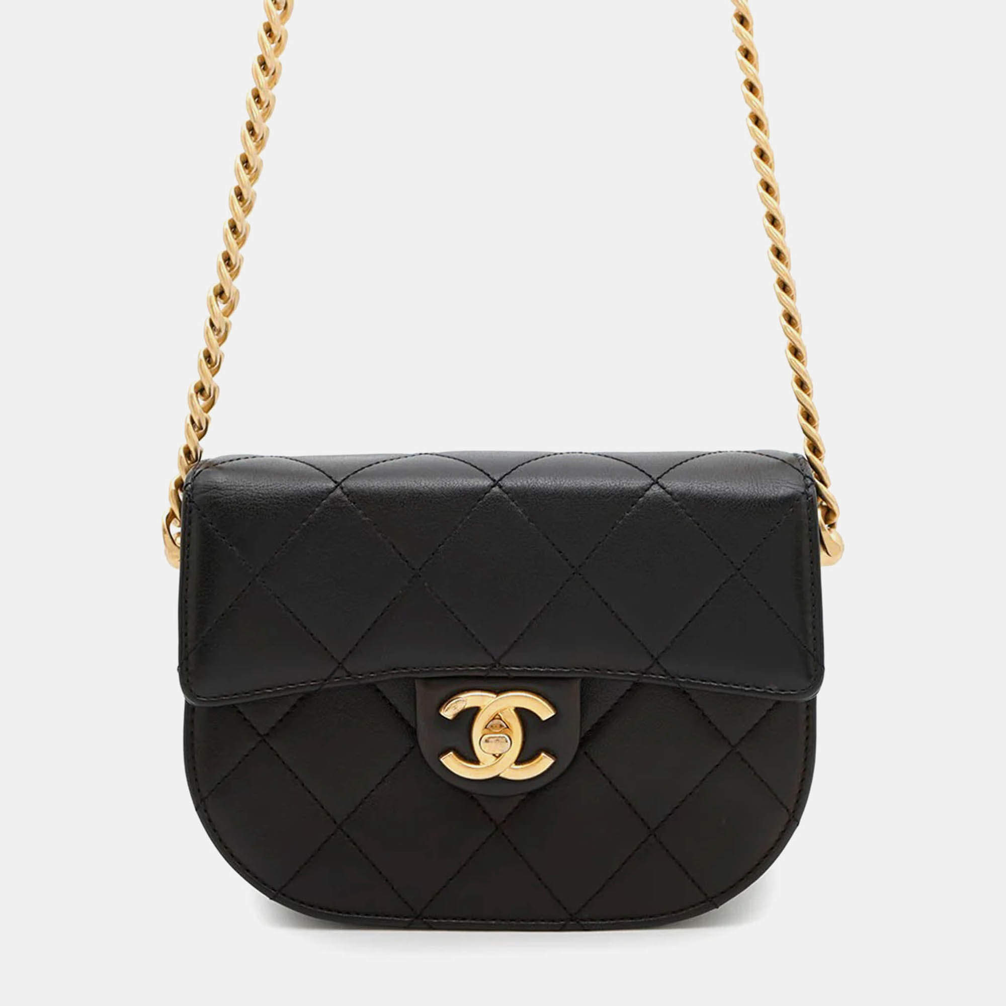 Pre Owned Chanel Matelasse Chain Shoulder Bag Black Lambskin