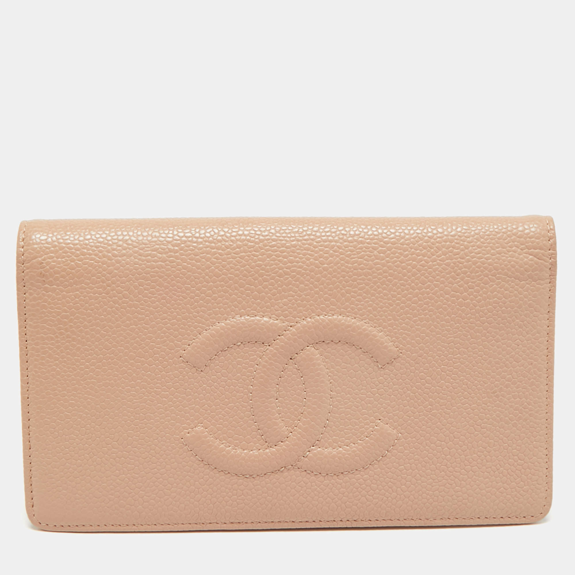 Pre Owned Chanel Beige Caviar Leather CC Bifold Long Wallet